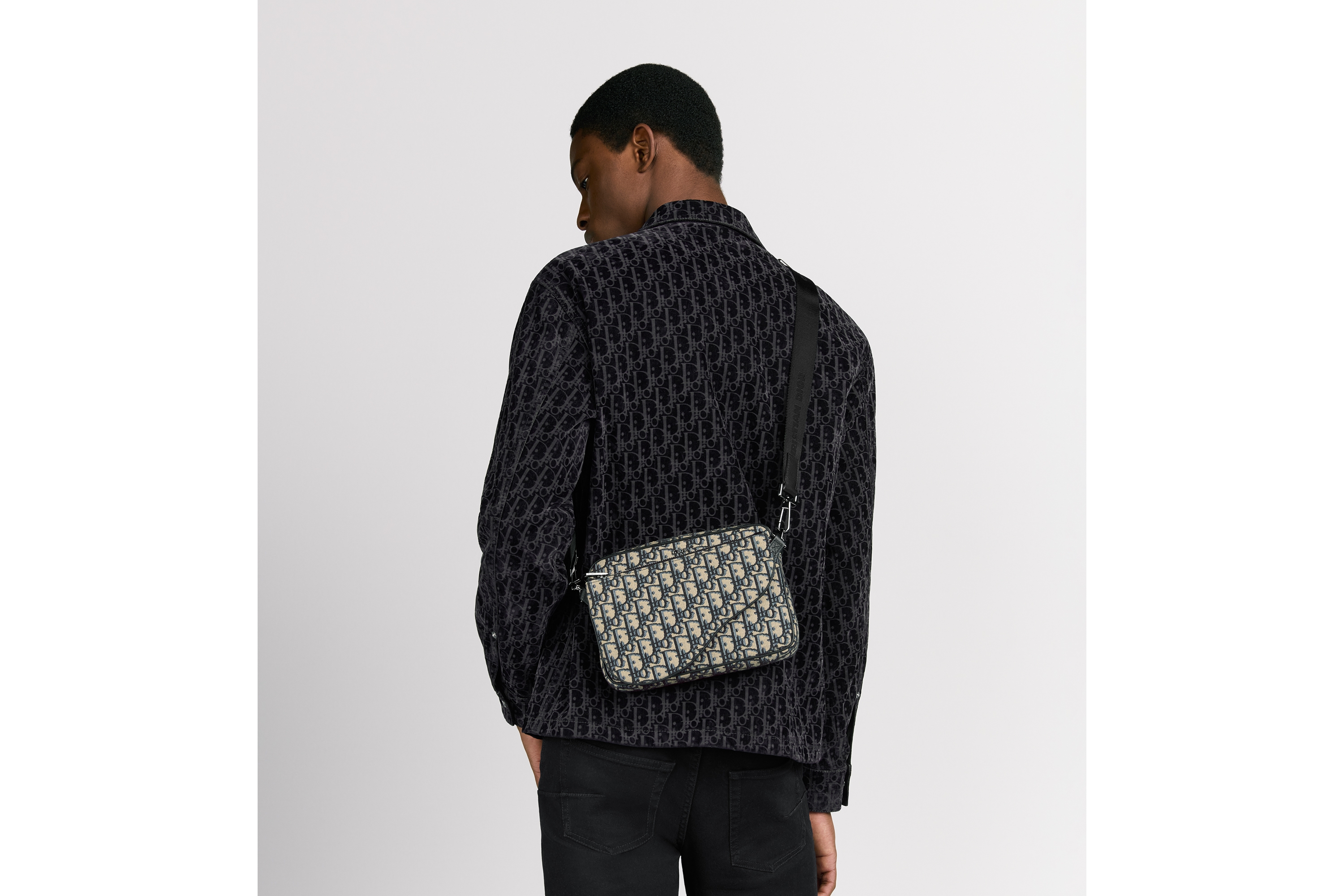 look_image_alt_prefix Saddle Triple-pouch Beige en zwarte Dior Oblique-jacquard E21