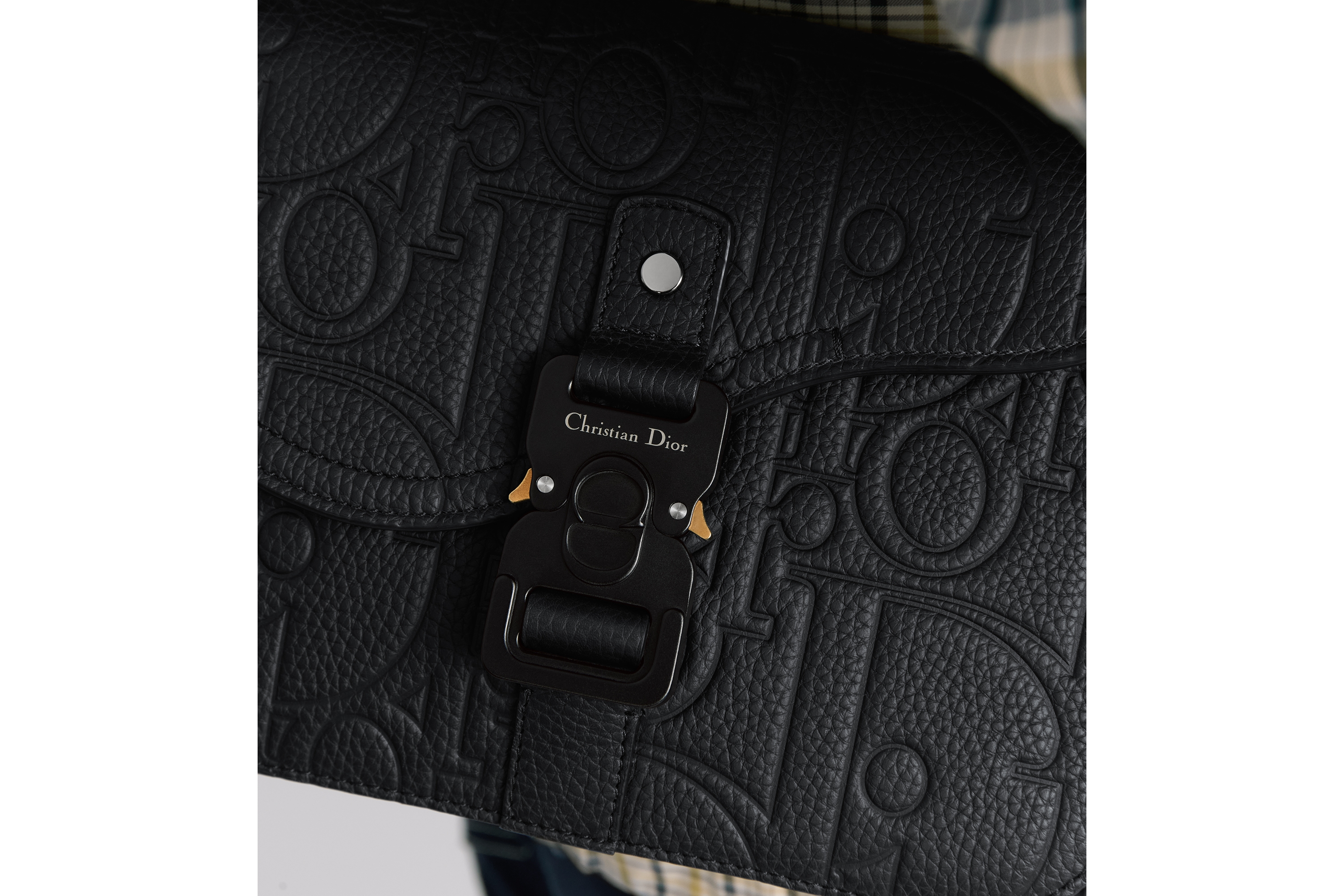 Look Small Saddle Messenger Bag with Flap Black Dior Gravity Leather and Black Grained Calfskin E20