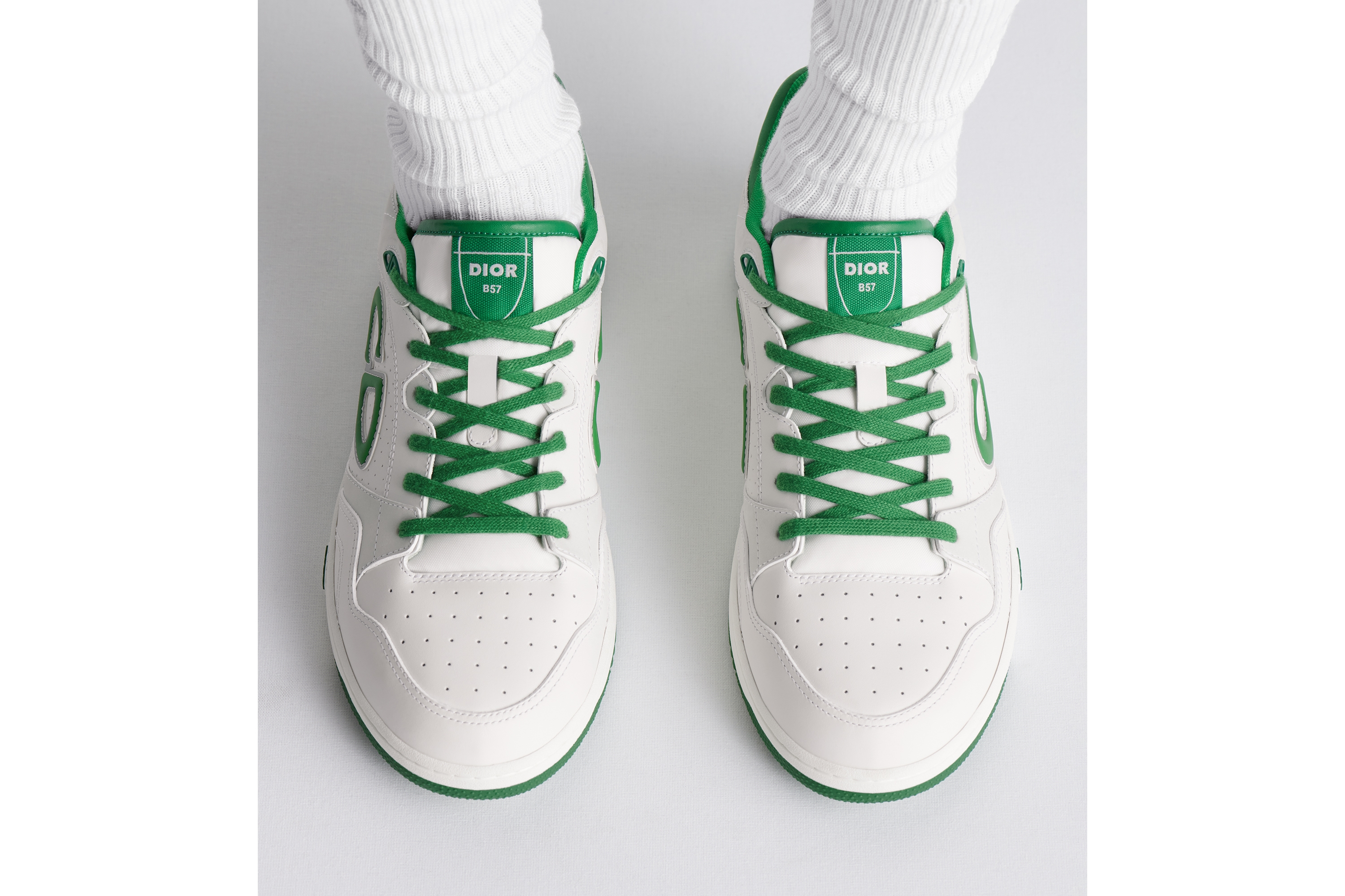 Christian Dior SPORTS ノースリーブ（グリーン＆ホワイト） B57 Dribble Low-Top Sneaker White and Green Smooth Calfskin