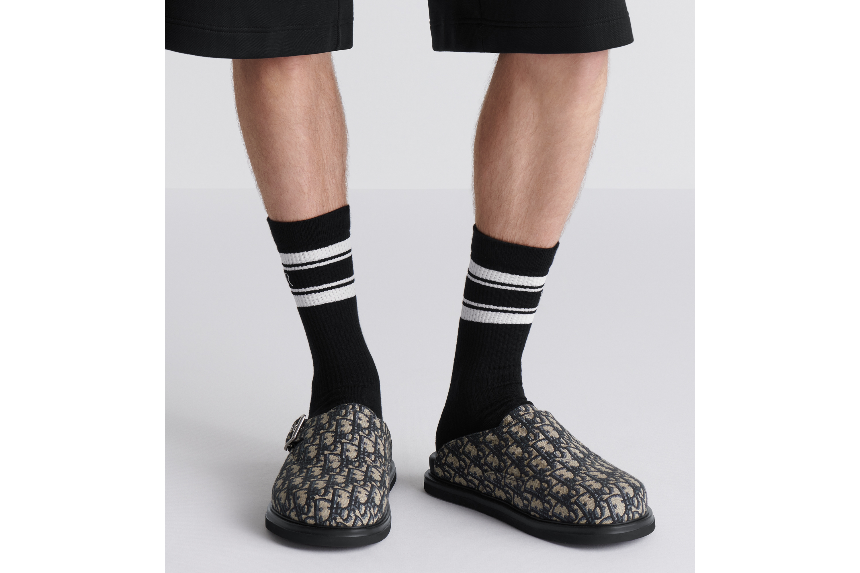 Look Mule Dior Aqua Toile jacquard Dior Oblique beige et noir E23