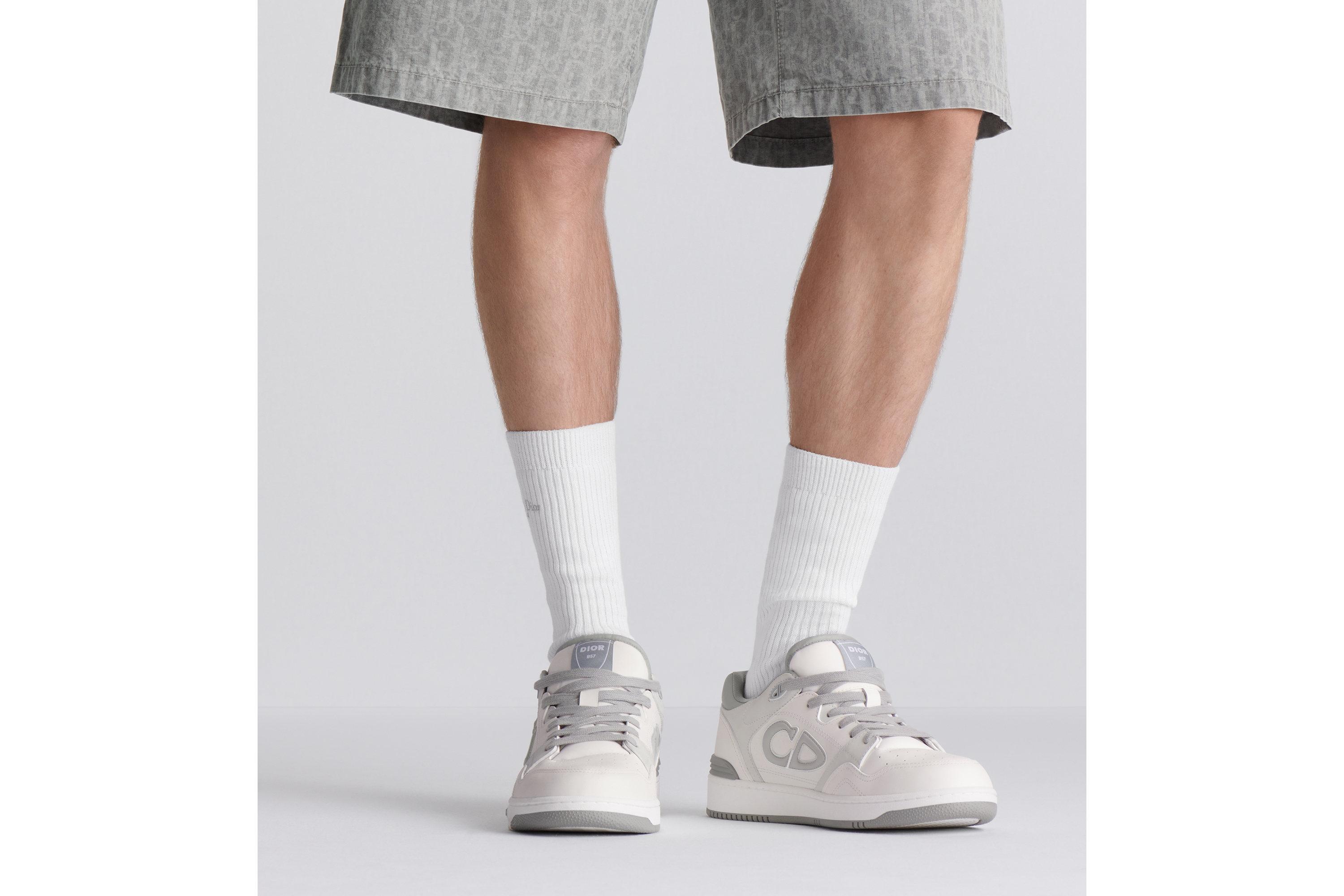 B57 Dribble Low-Top Sneaker