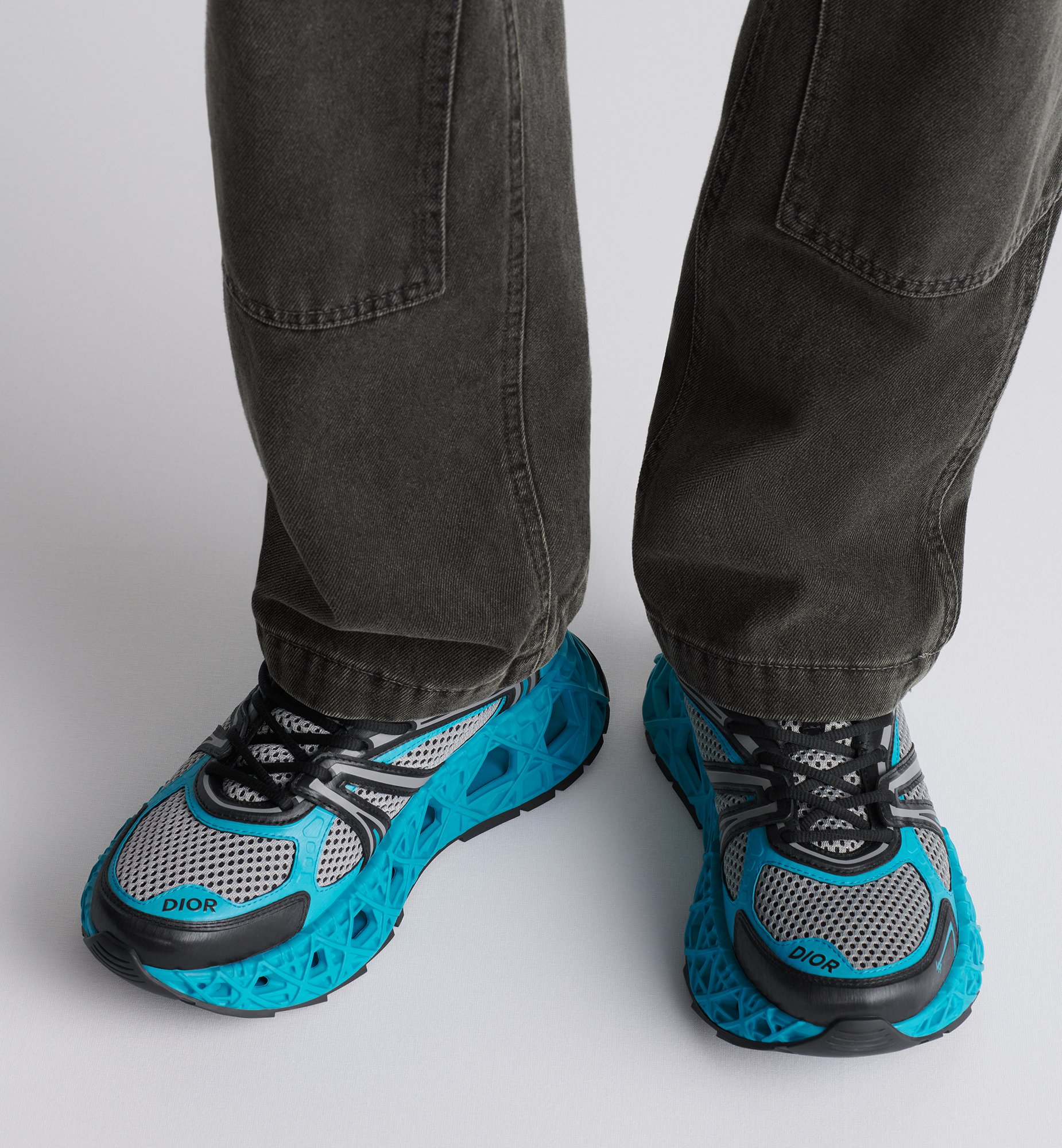 B35 NXXT Sneaker – LIMITED AND NUMBERED EDITION Neon Blue B35 NXXT Sneaker – LIMITED AND NUMBERED EDITION Neon Blue