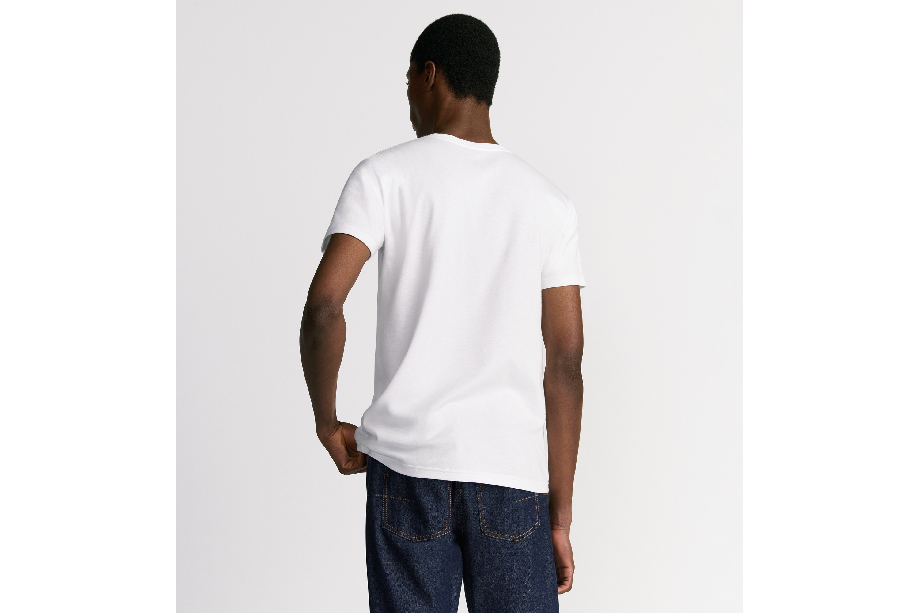 Look CD Icon T-Shirt, Fitted Silhouette White Cotton Jersey E09