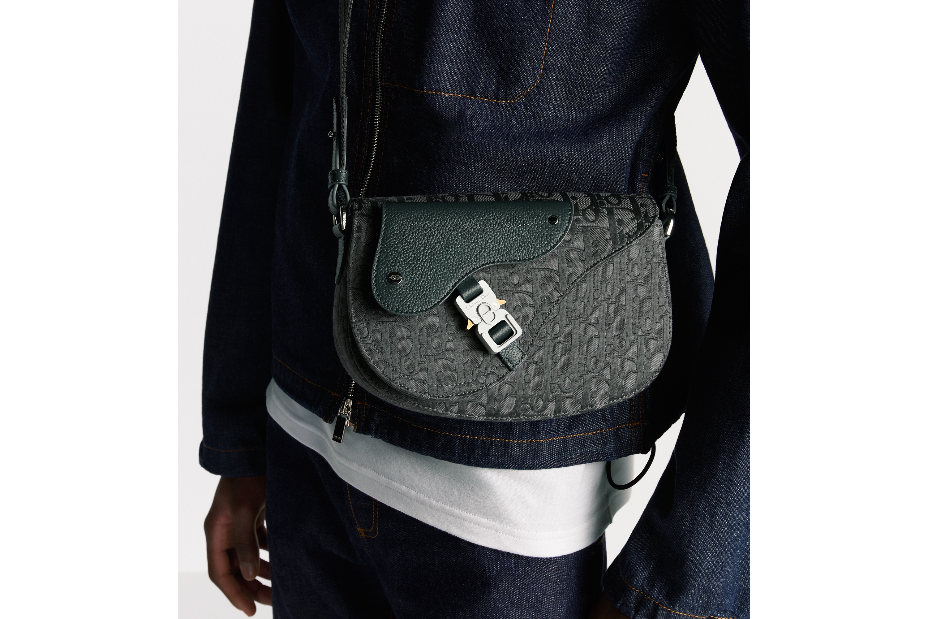 Saddle Messenger Bag