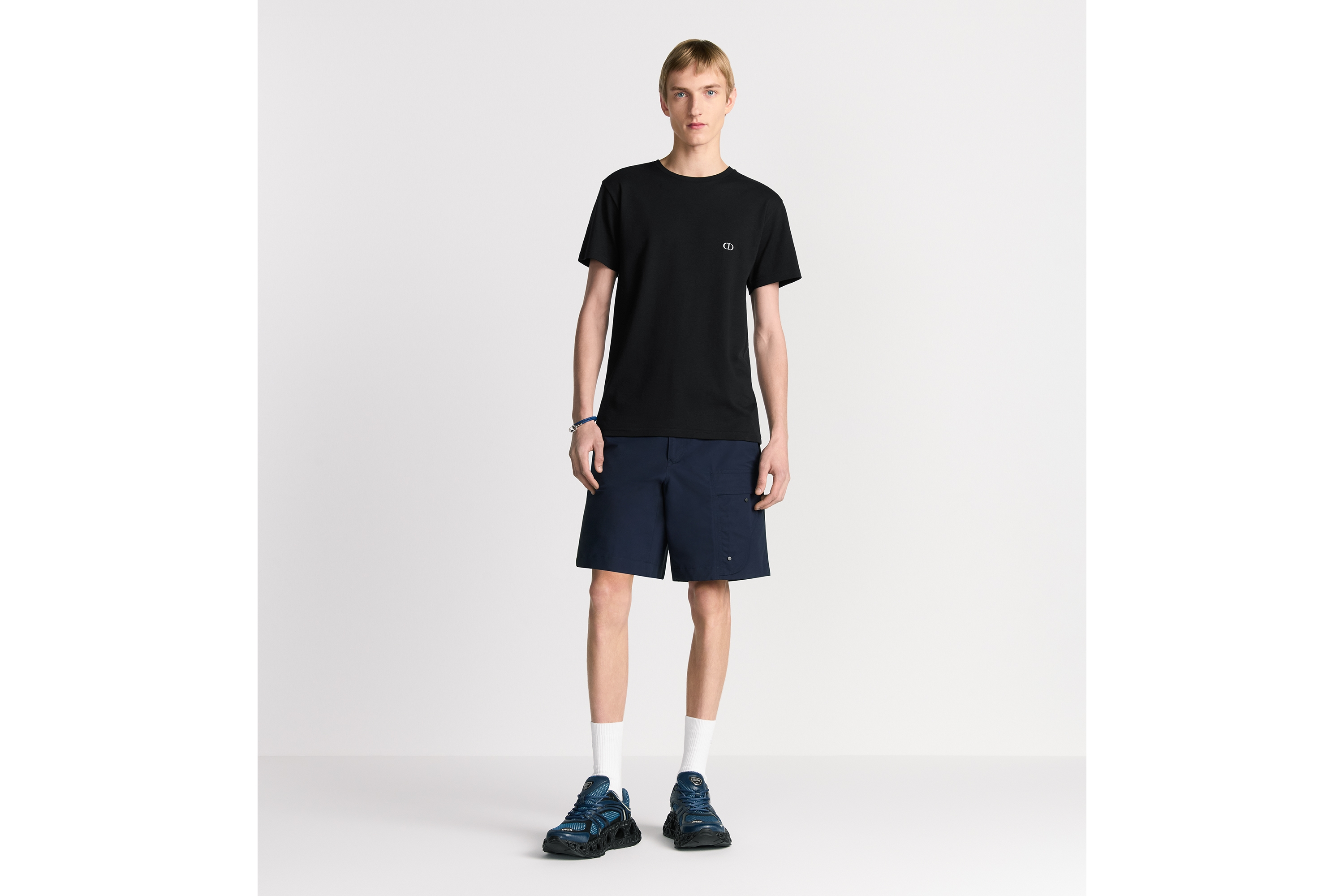 CD Icon T-Shirt, Fitted Silhouette