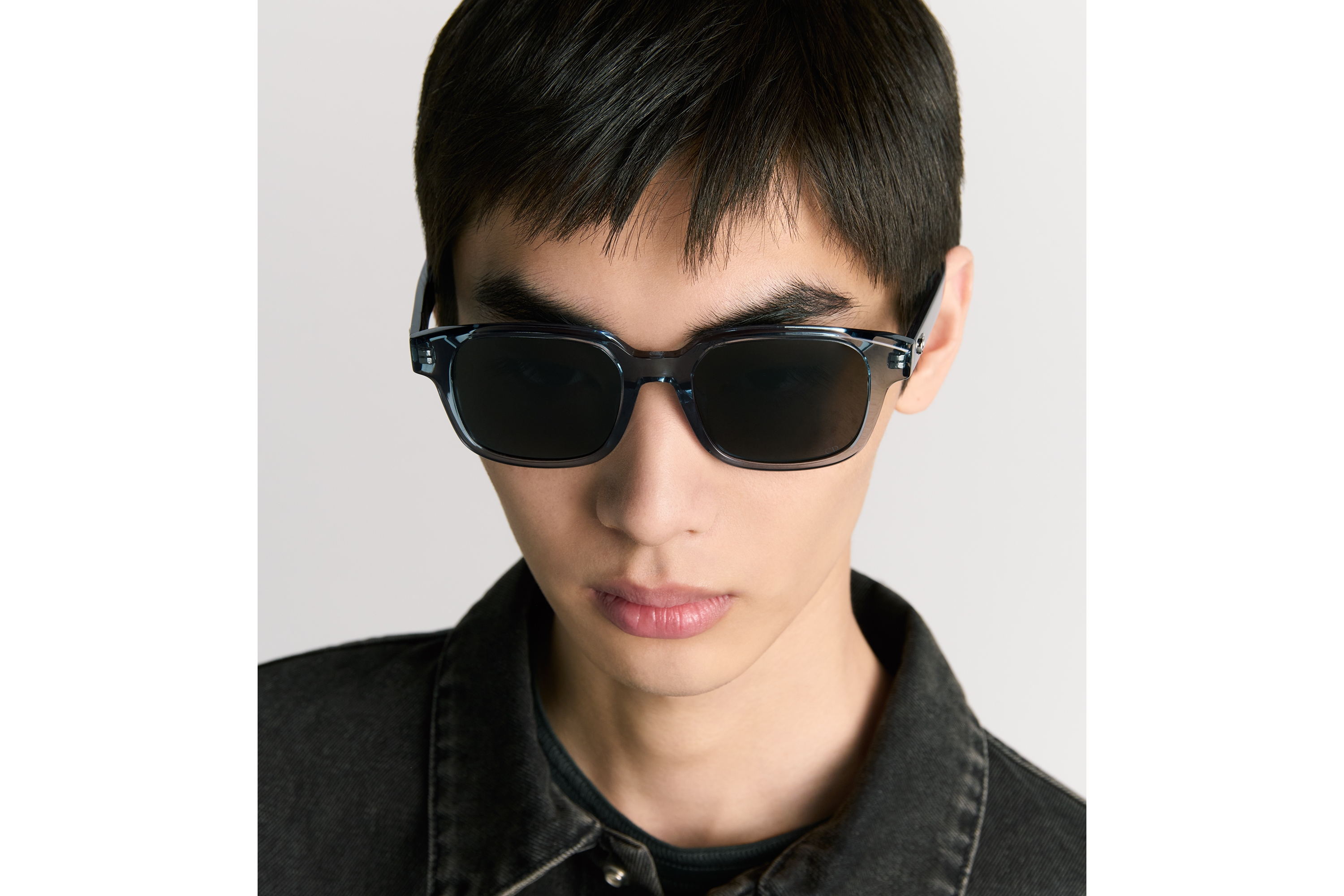 CD Icon S4F แว่นกันแดดทรงสี่เหลี่ยมจัตุรัสสีน้ำเงินใส E29