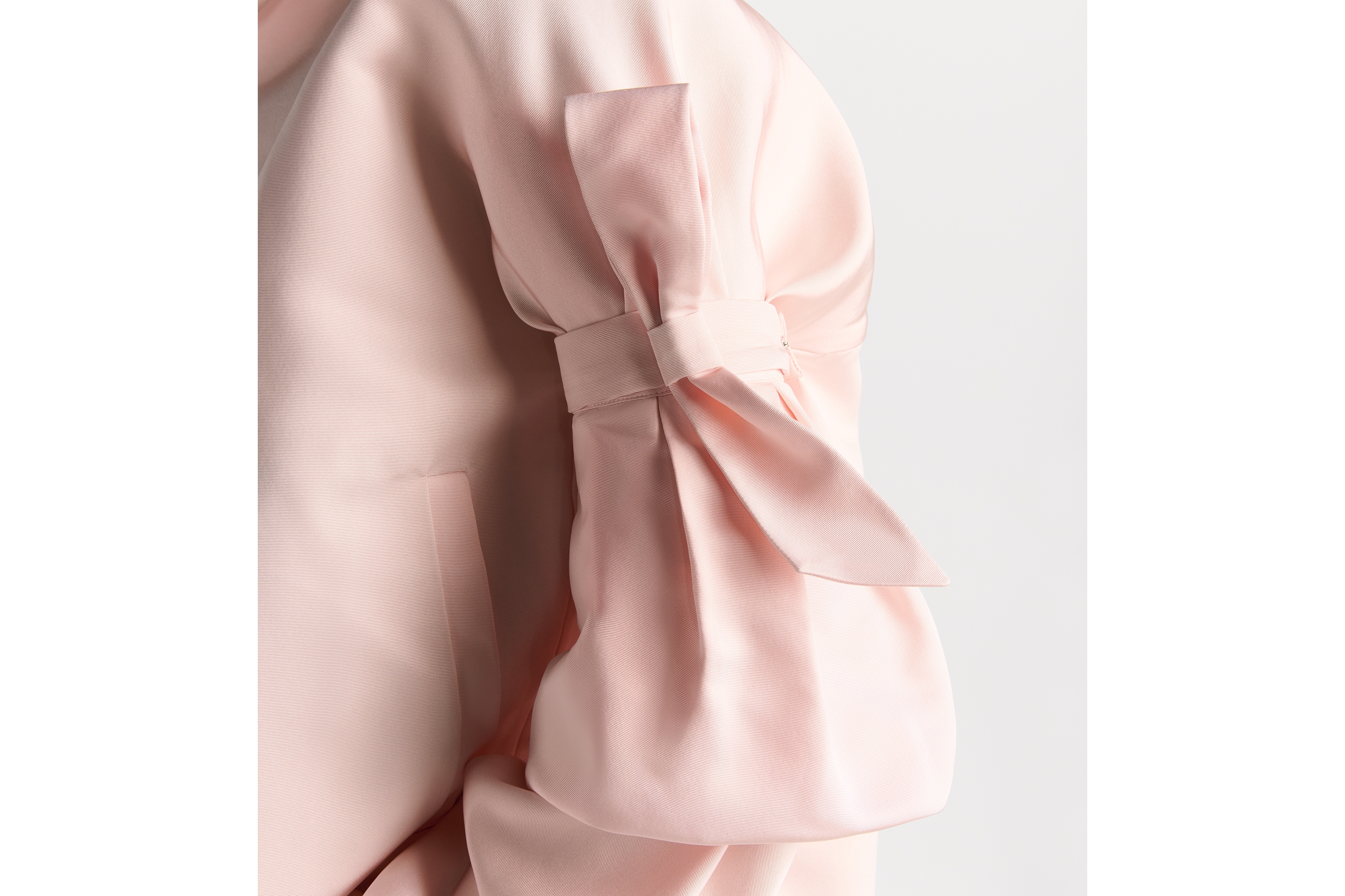 Look Stand-Collar Jacket Pink Silk Faille E04