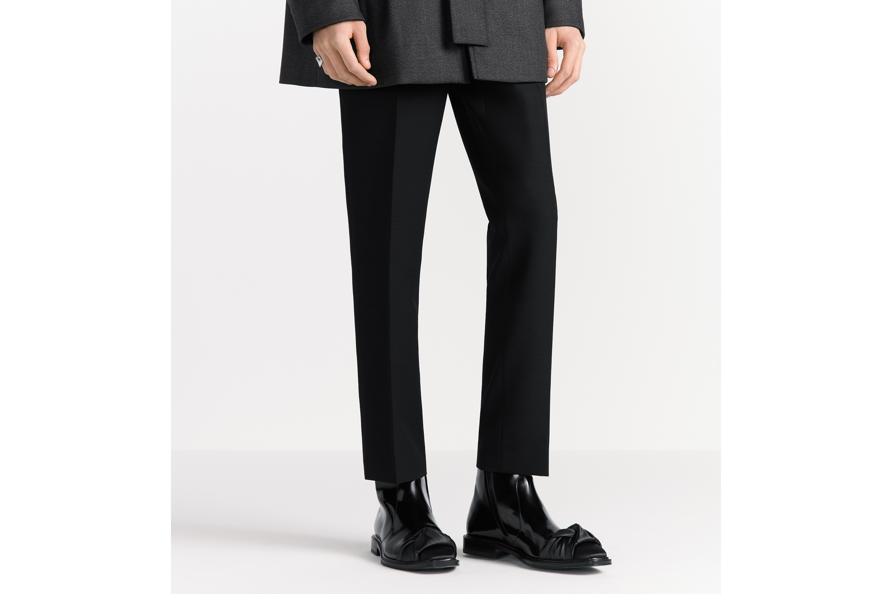 look_image_alt_prefix Slim-fit broek Zwarte scheerwol en mohair E13