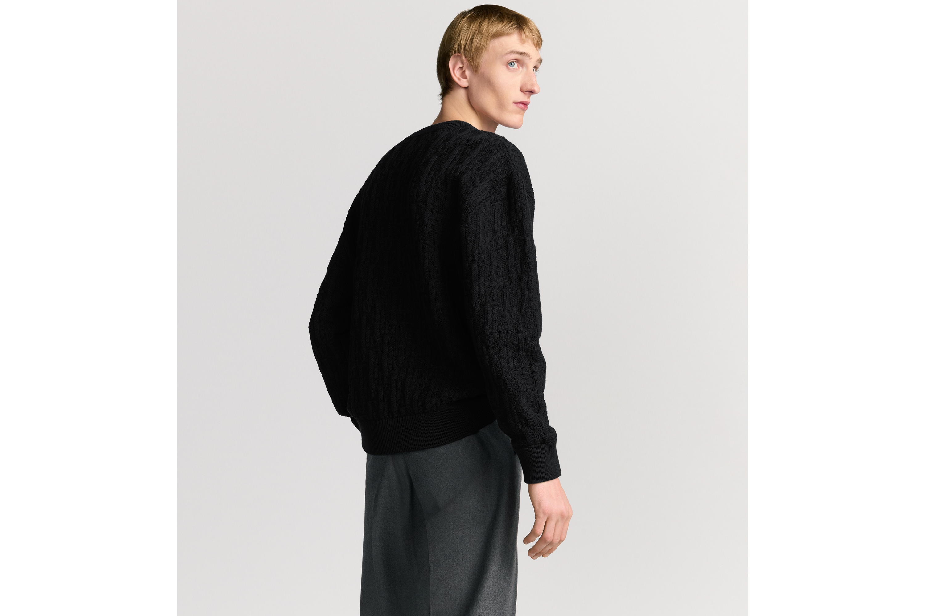 look_image_alt_prefix Dior Oblique 스웨터 블랙 코튼 블렌드 자카드 E03