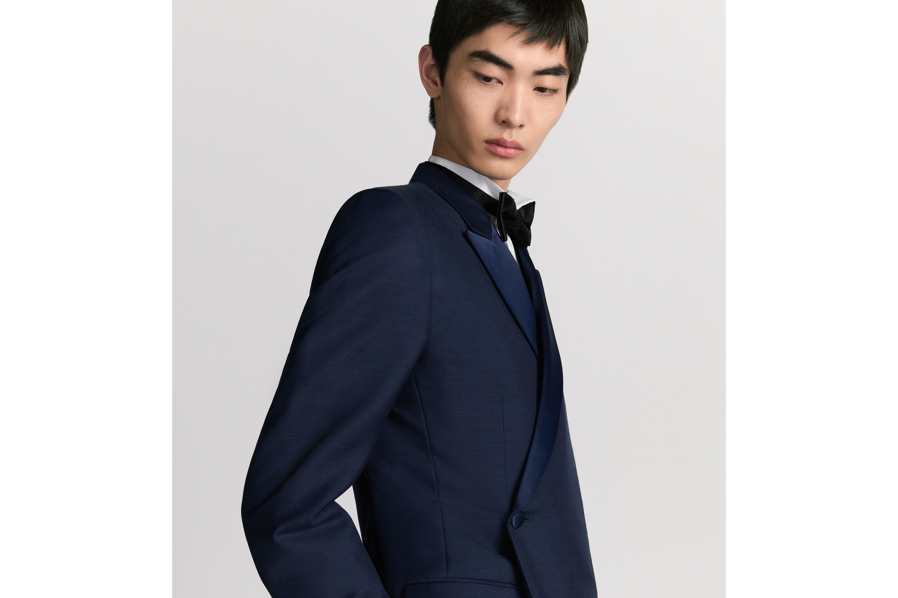 Oblique Tuxedo Blue Virgin Wool-Mohair-Silk Twill E01