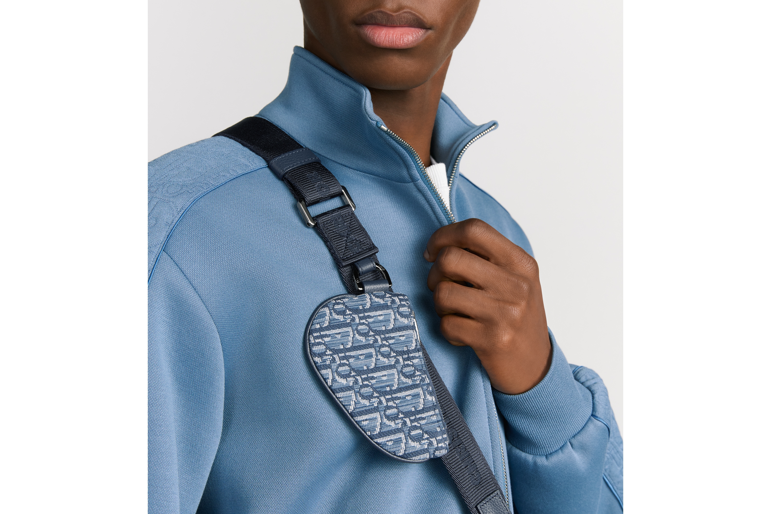 Look Saddle Triple Pouch Blue Dior Oblique Jacquard E20