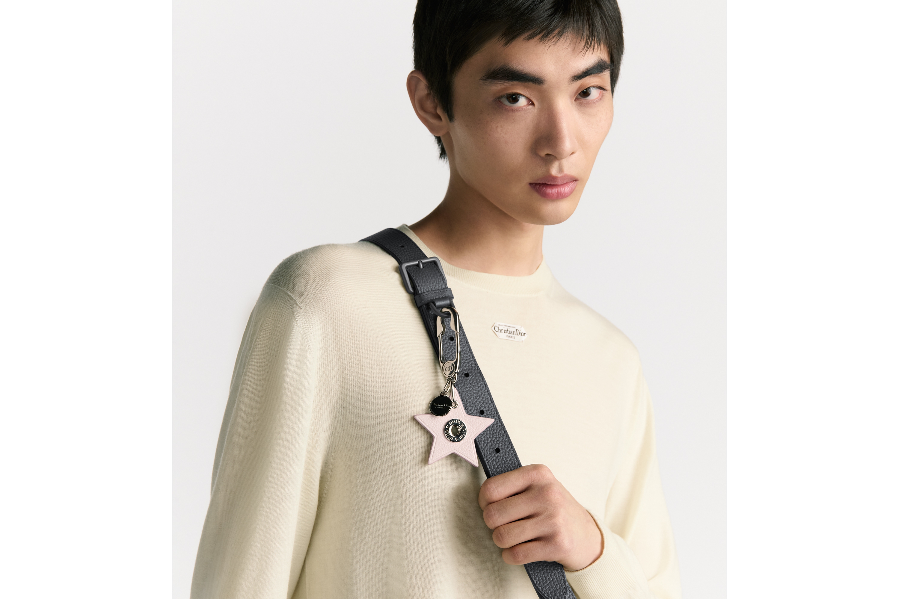 Look Star Key Ring Pink Grained Calfskin and Palladium-Finish Brass E42