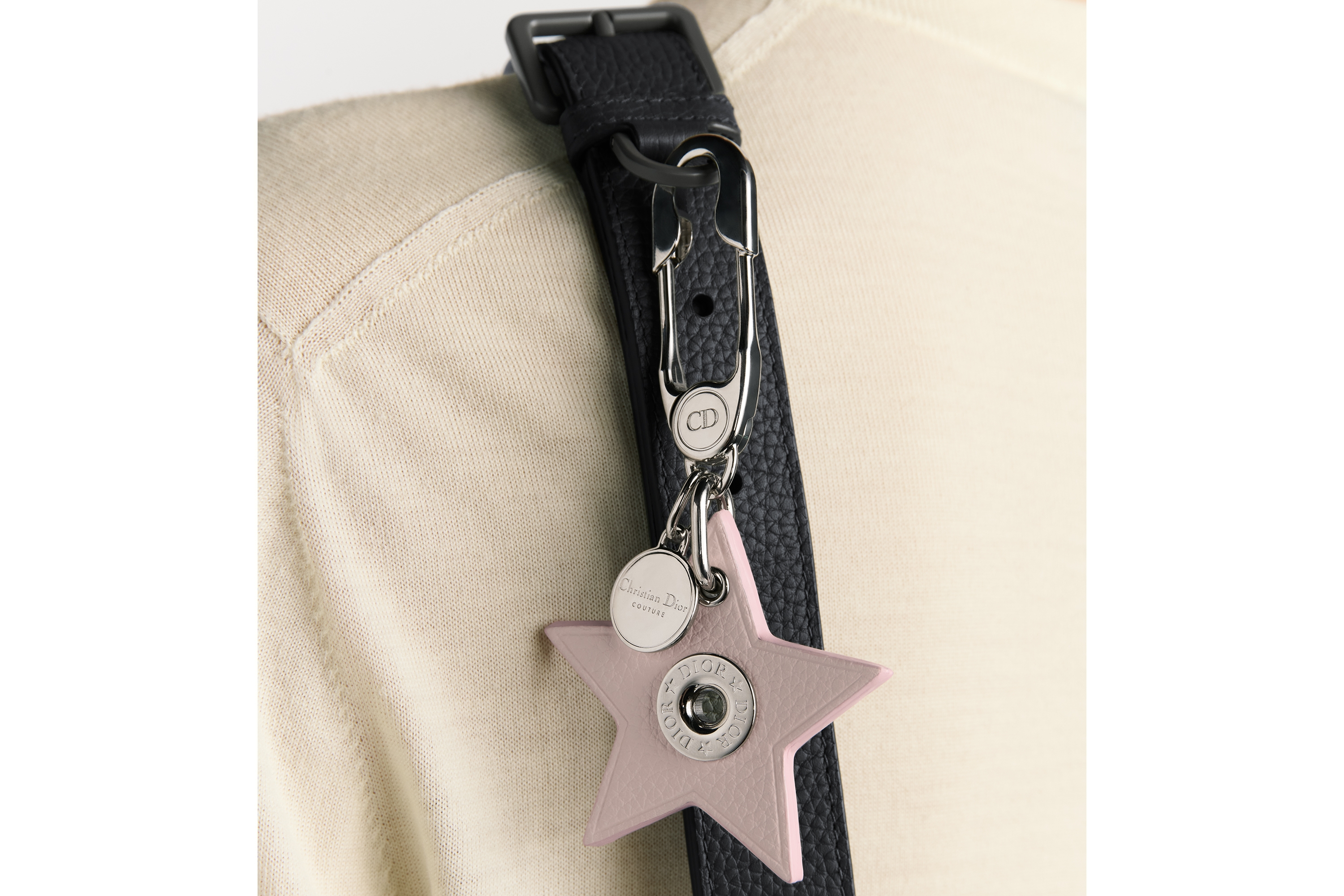Look Star Key Ring Pink Grained Calfskin and Palladium-Finish Brass E43