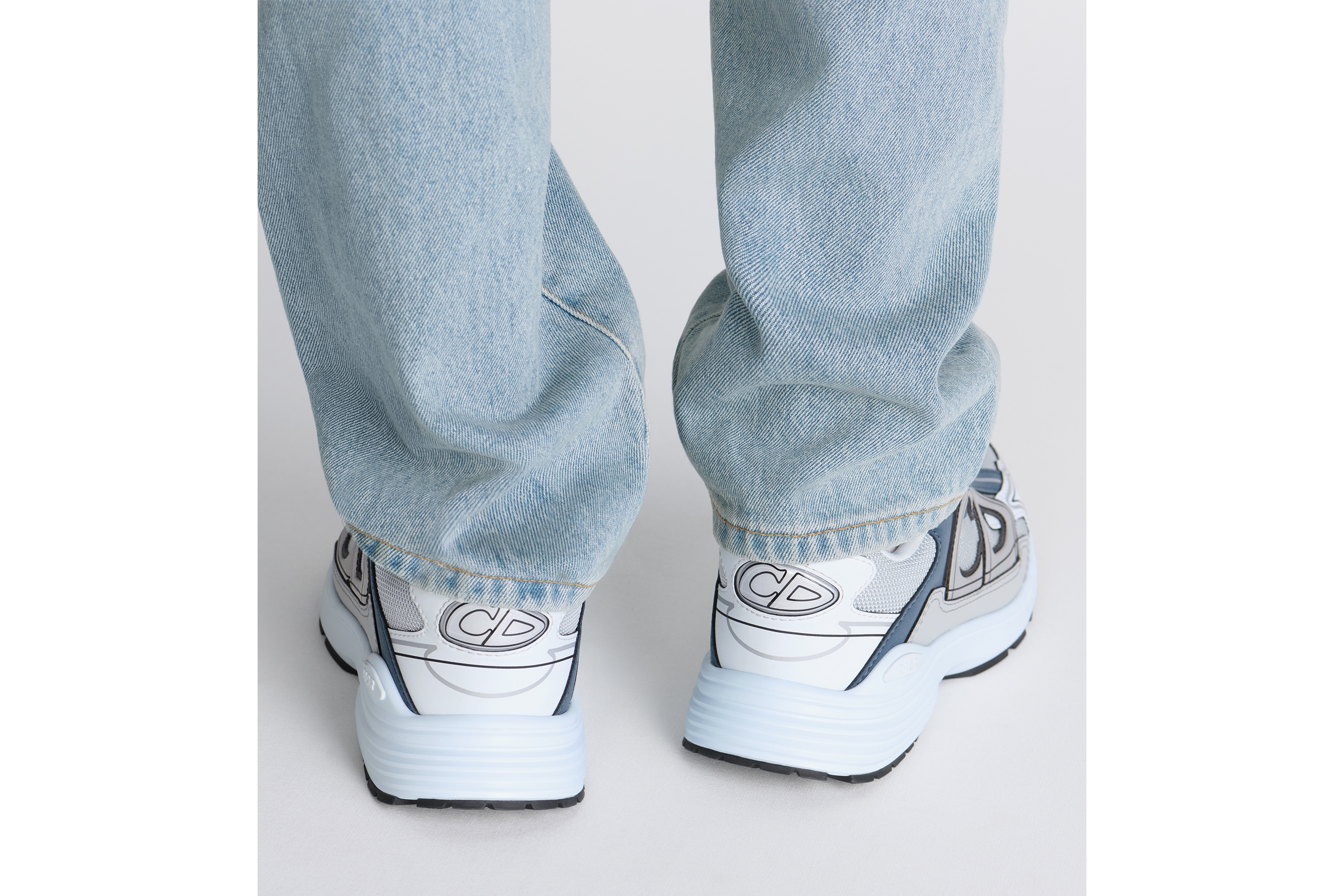 Look Sneaker B30 Countdown Maille technique grise et tissu technique bleu clair, bleu et gris E24