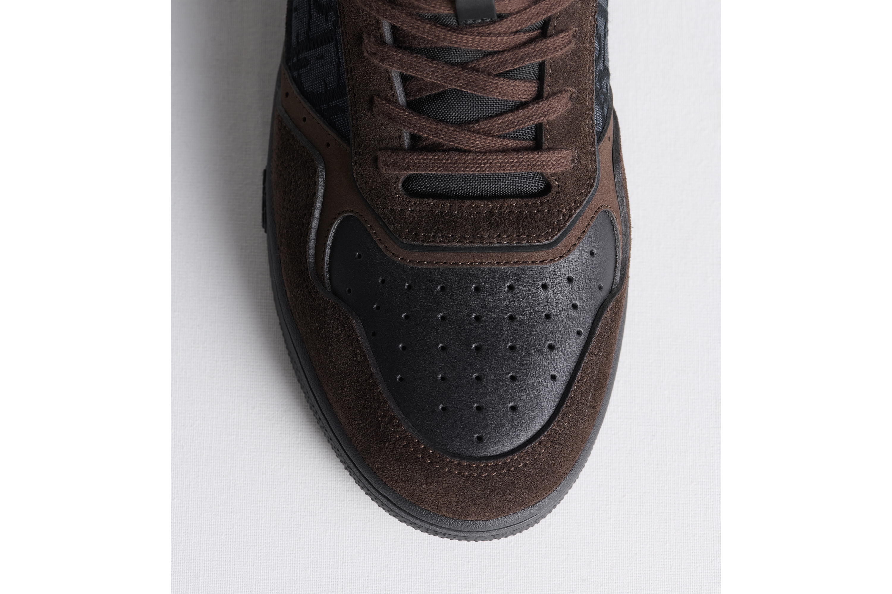 B27 Uptown Low-Top Sneaker
