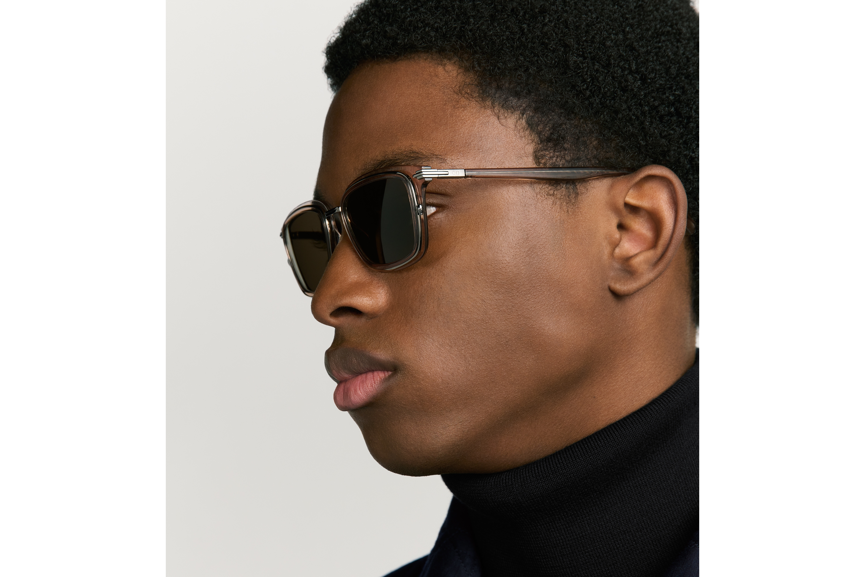 DiorBlackSuit S18U Transparent Beige Rectangular Sunglasses E30