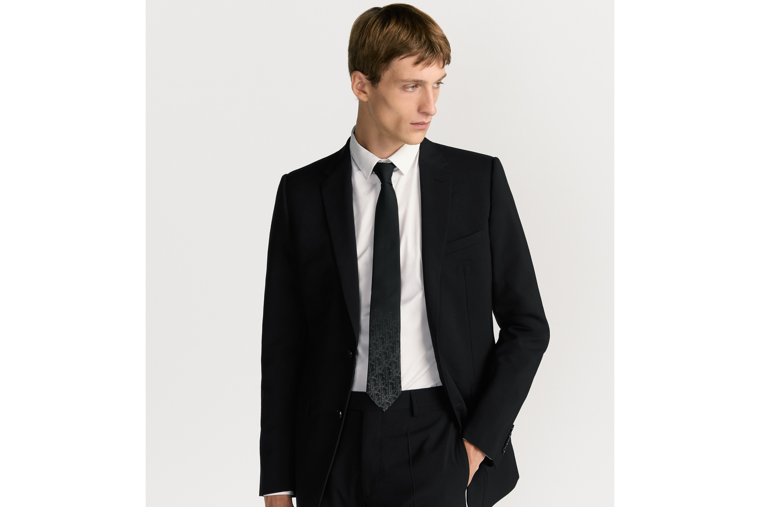 Look Gradient Dior Gravity Tie Black and White Silk E35