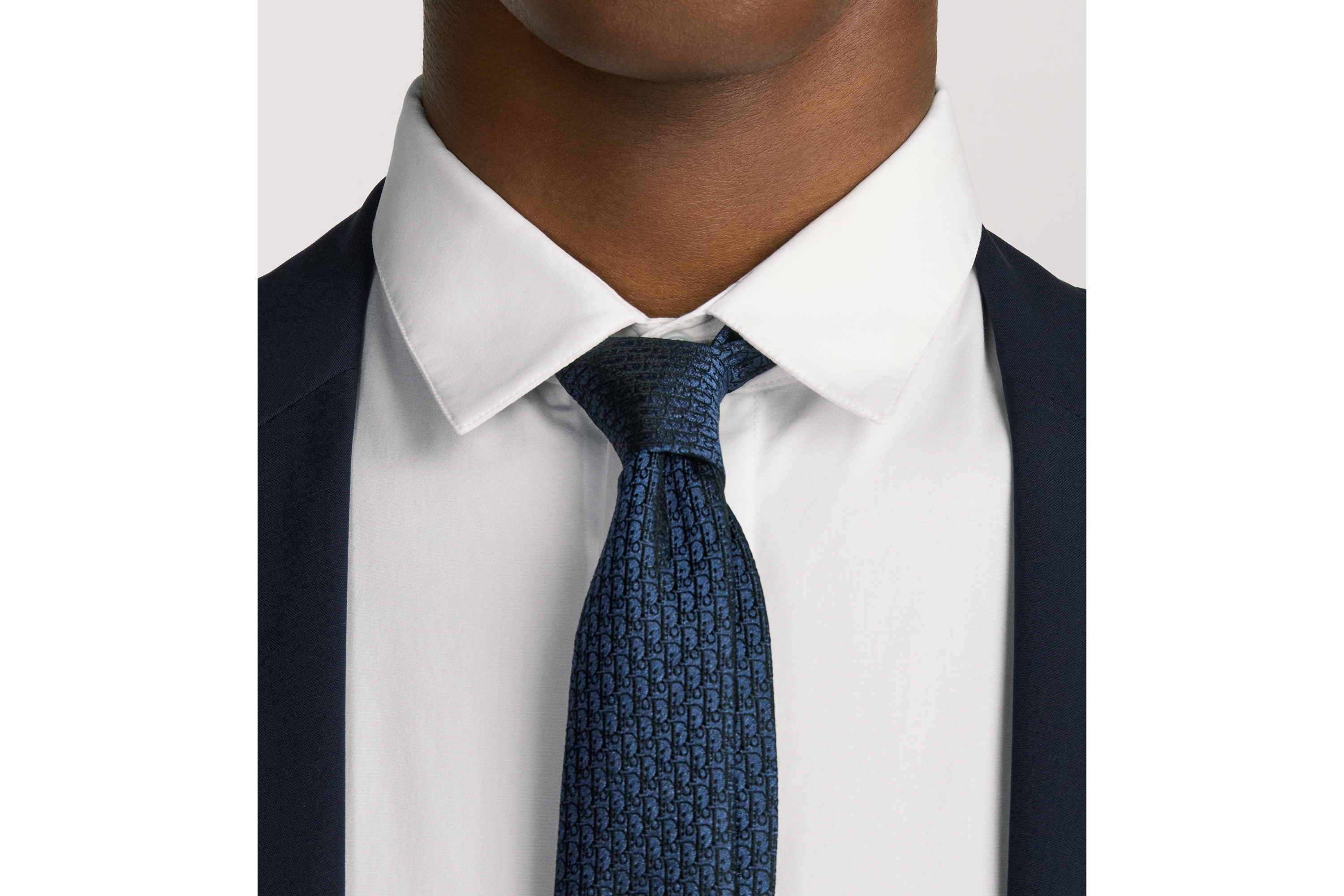 Look Dior Oblique Trio Tie Blue Silk E36