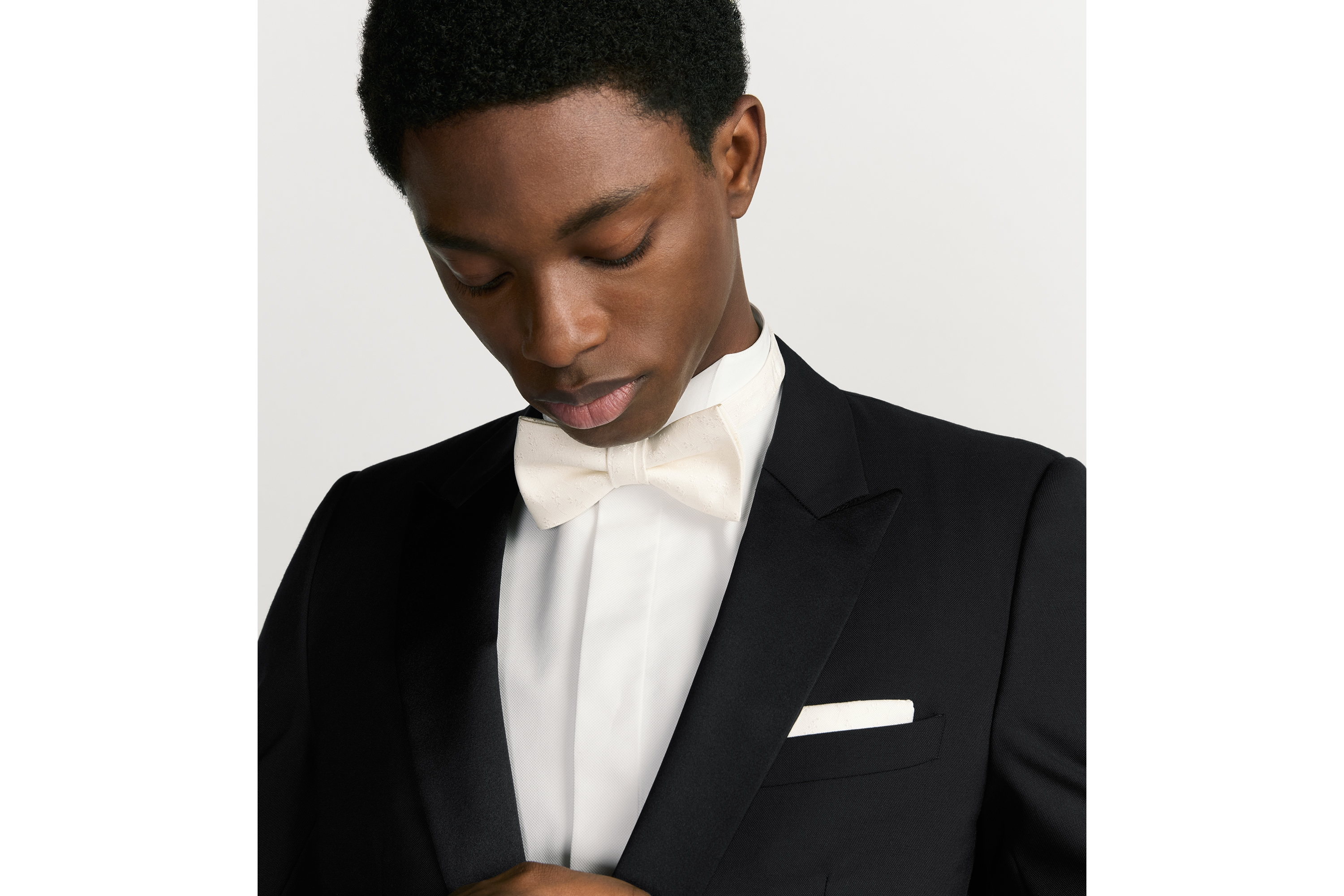 look_image_alt_prefix CD Icon Lily of the Valley ボウタイ シルク E35