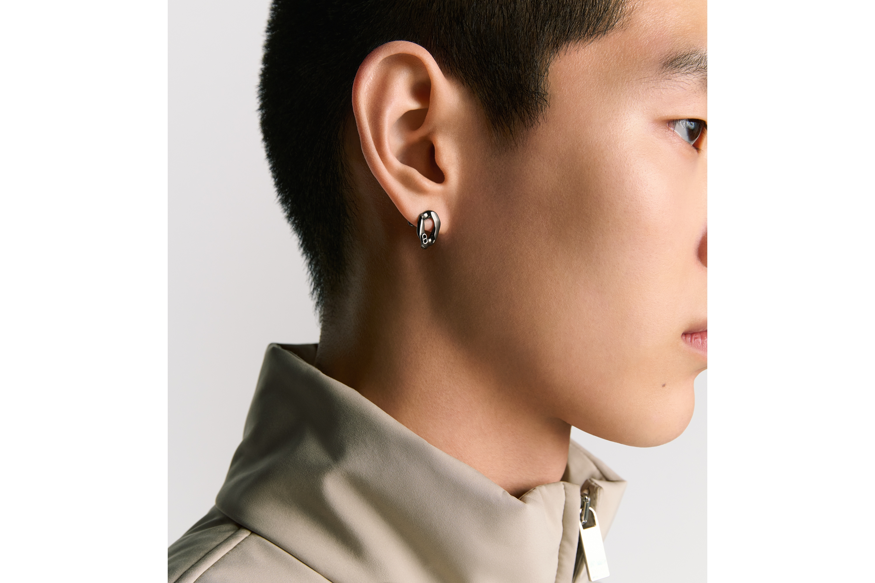 Dior Contrast Earrings