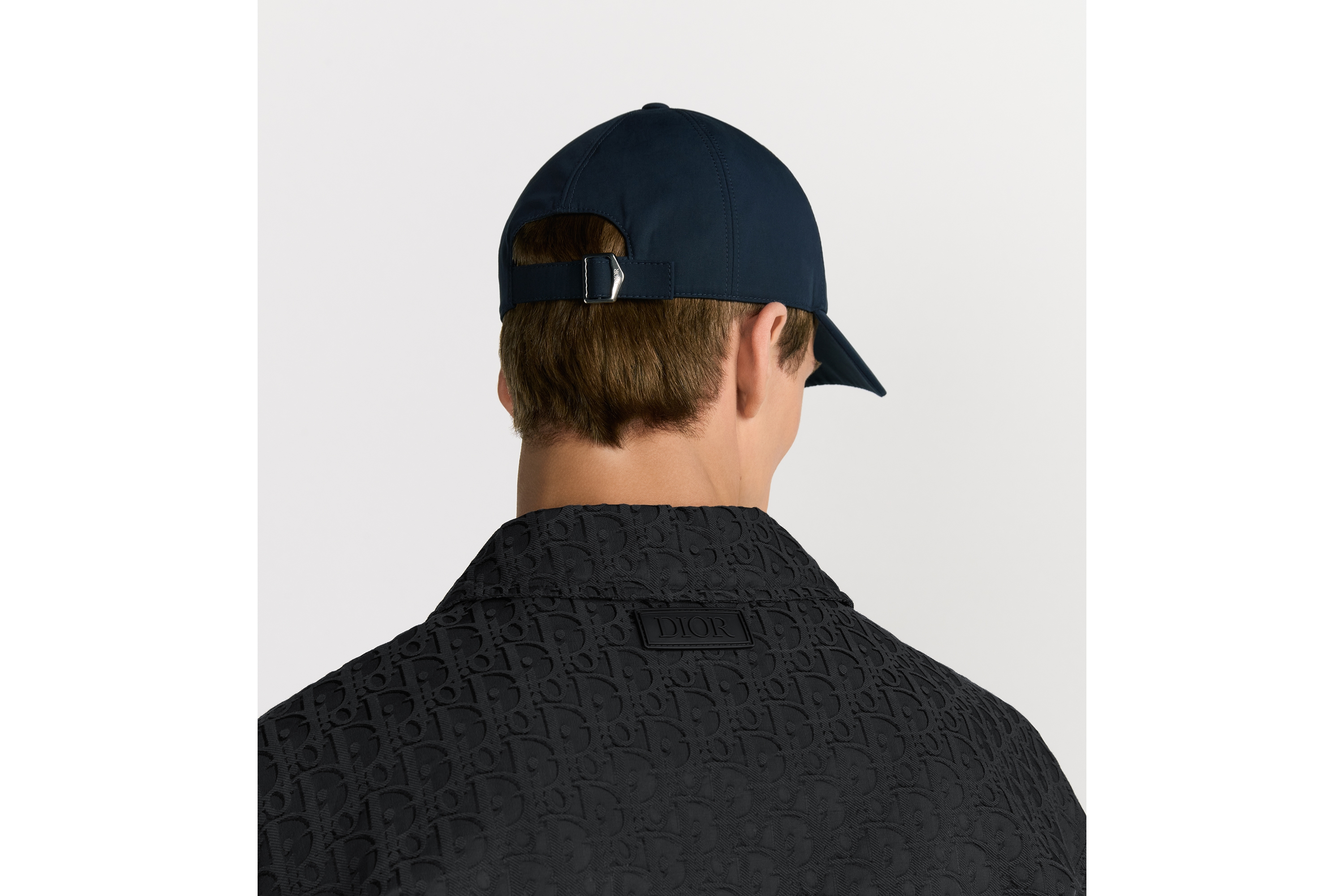 Look Blouson Dior Oblique Jacquard de coton mélangé gris foncé E03