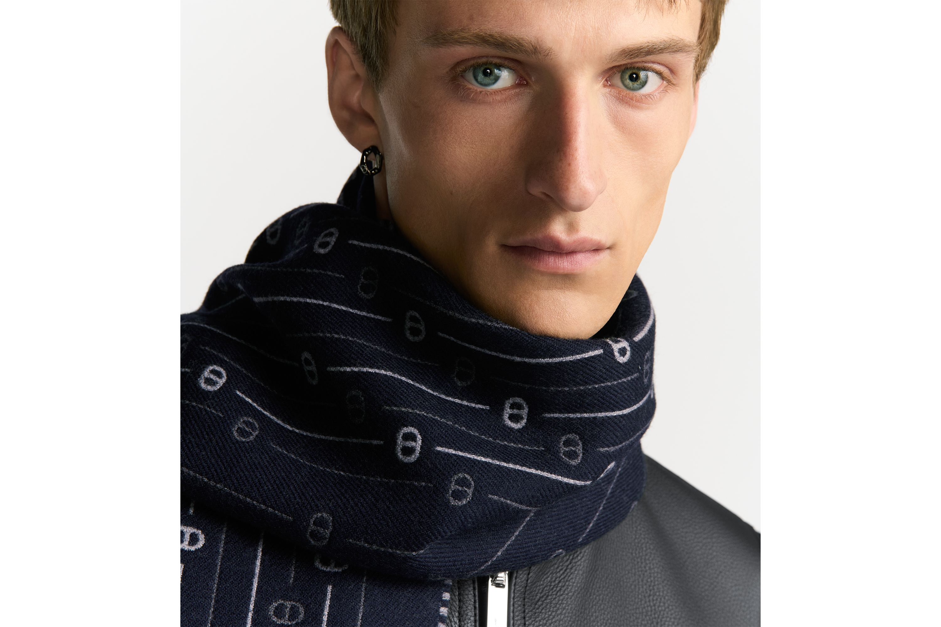 Look CD Icon Striped Scarf Deep Blue Wool E35