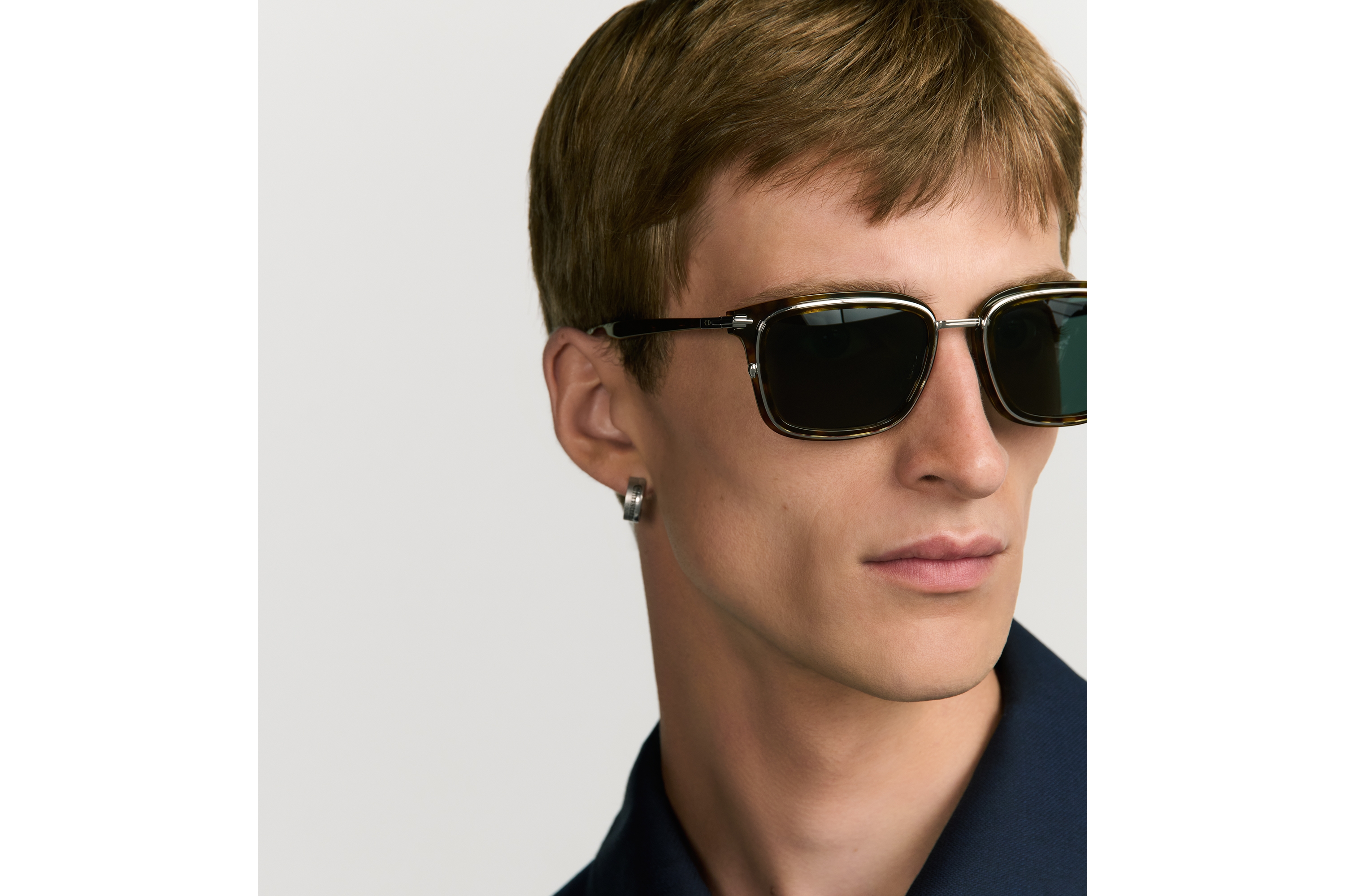 DiorBlackSuit S18F แว่นตากันแดดทรงสี่เหลี่ยมผืนผ้าสีน้ำตาลลายกระ E30