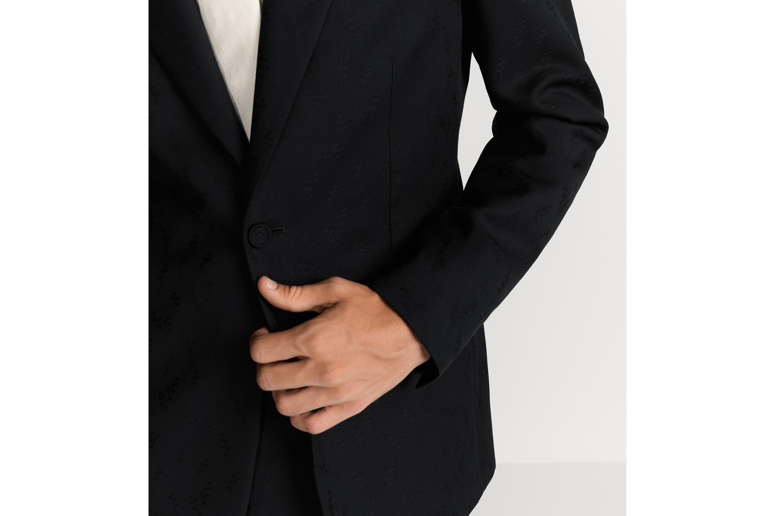 Look Lily of the Valley Jacquard Jacket Black Wool and Mohair Jacquard E04