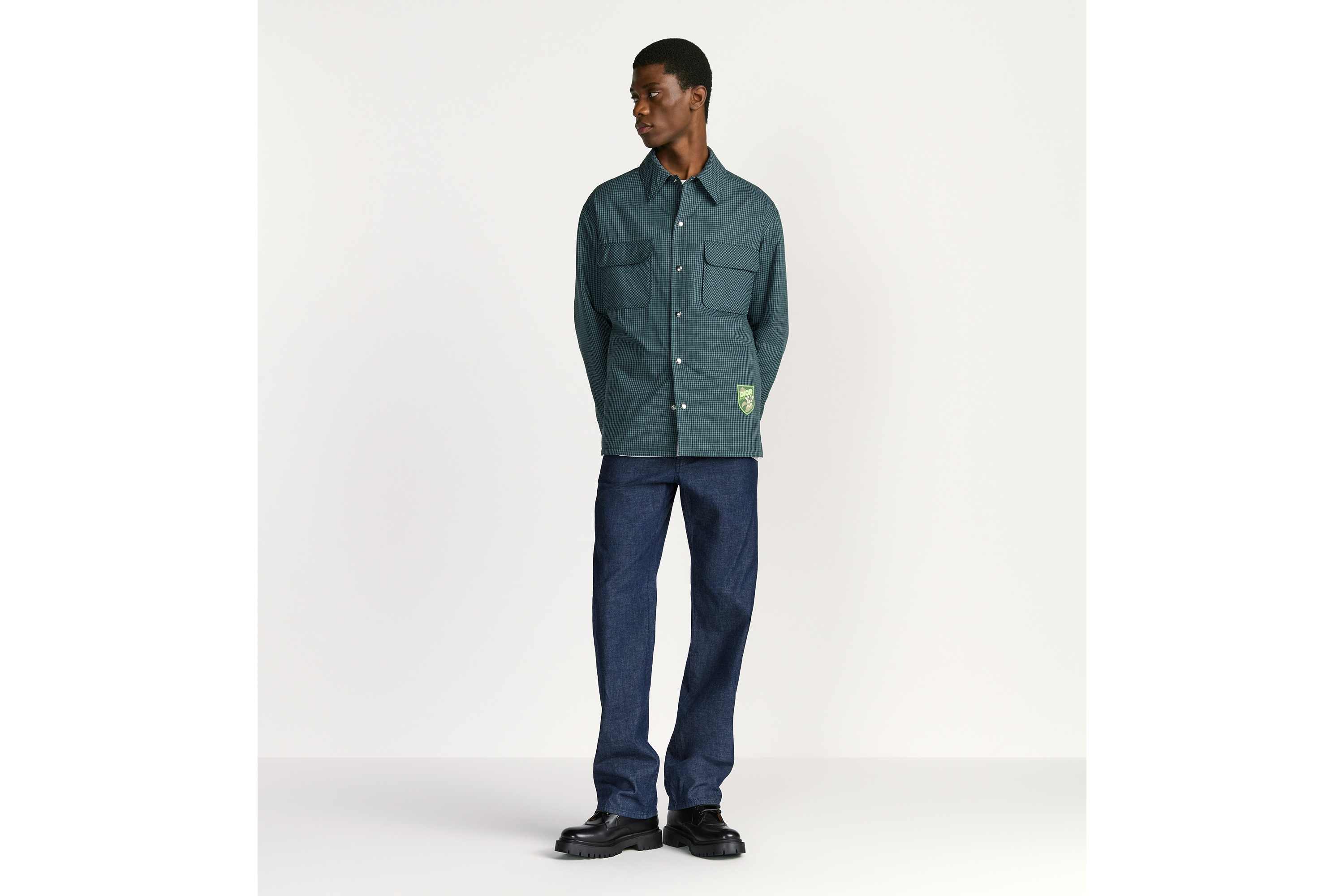 Look Surchemise Dior Mountain Popeline de coton bleu à carreaux E02