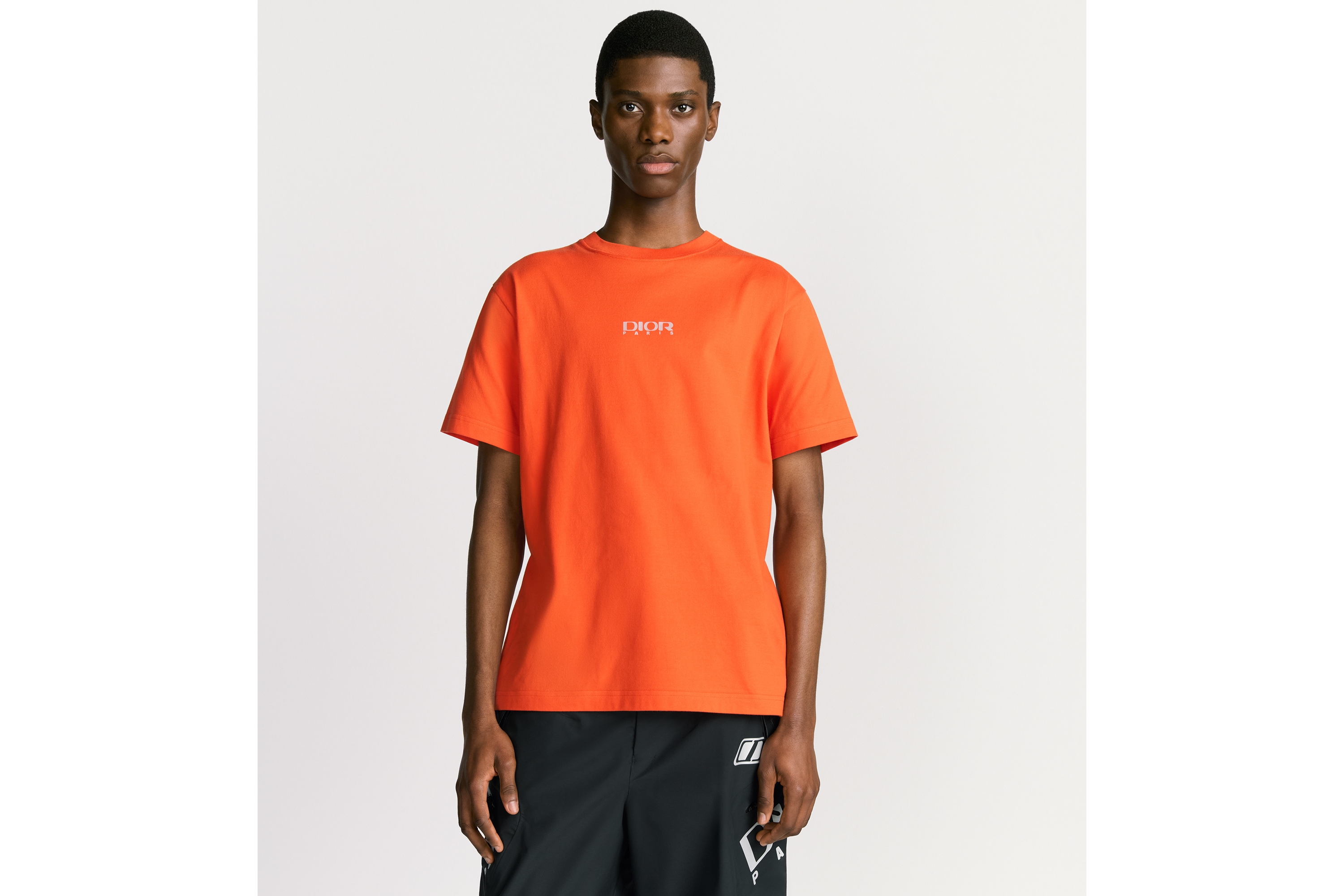 Look T-shirt DIOR AND DESCENTE, coupe relax Jersey de coton orange E07