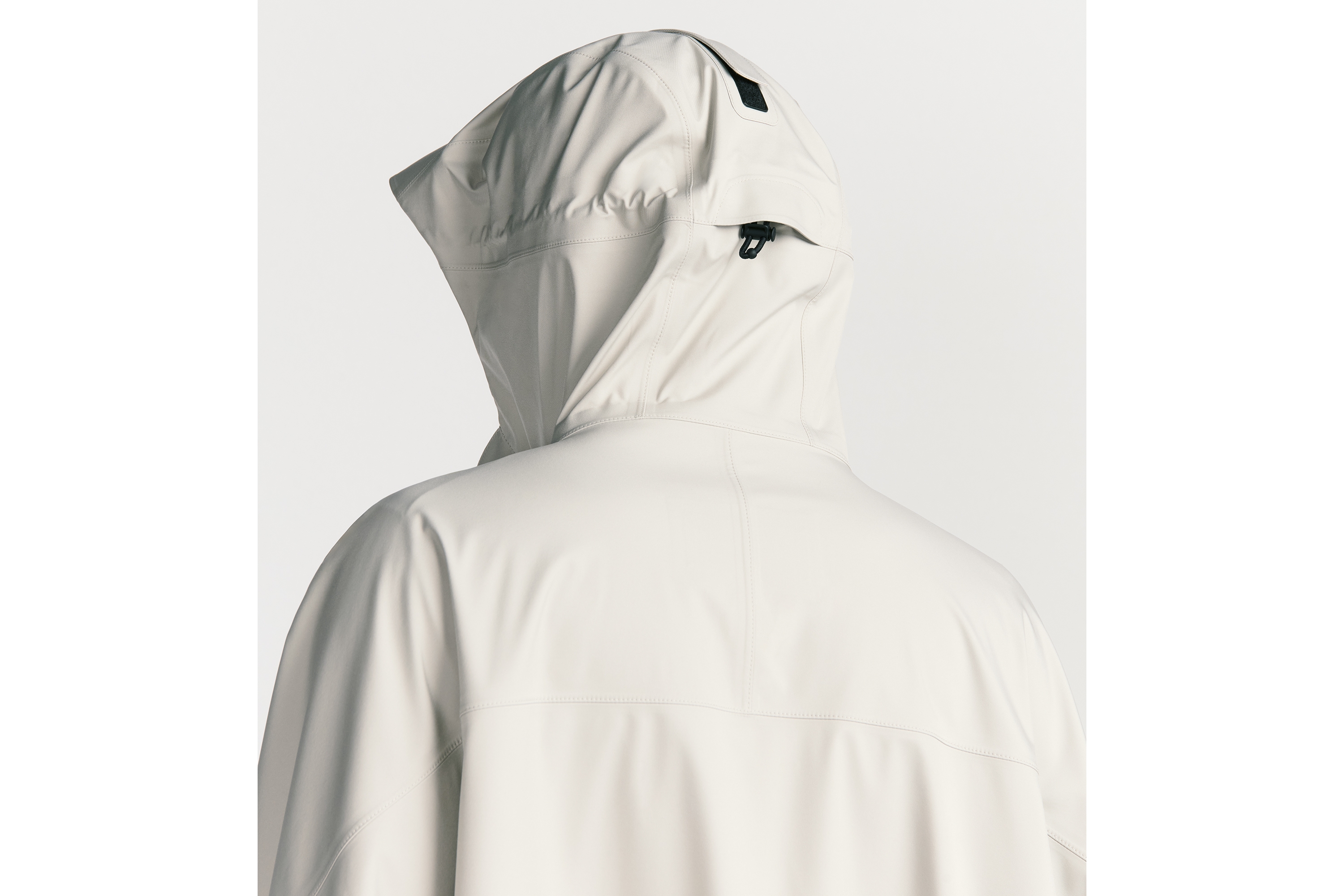Dior Mountain Cape