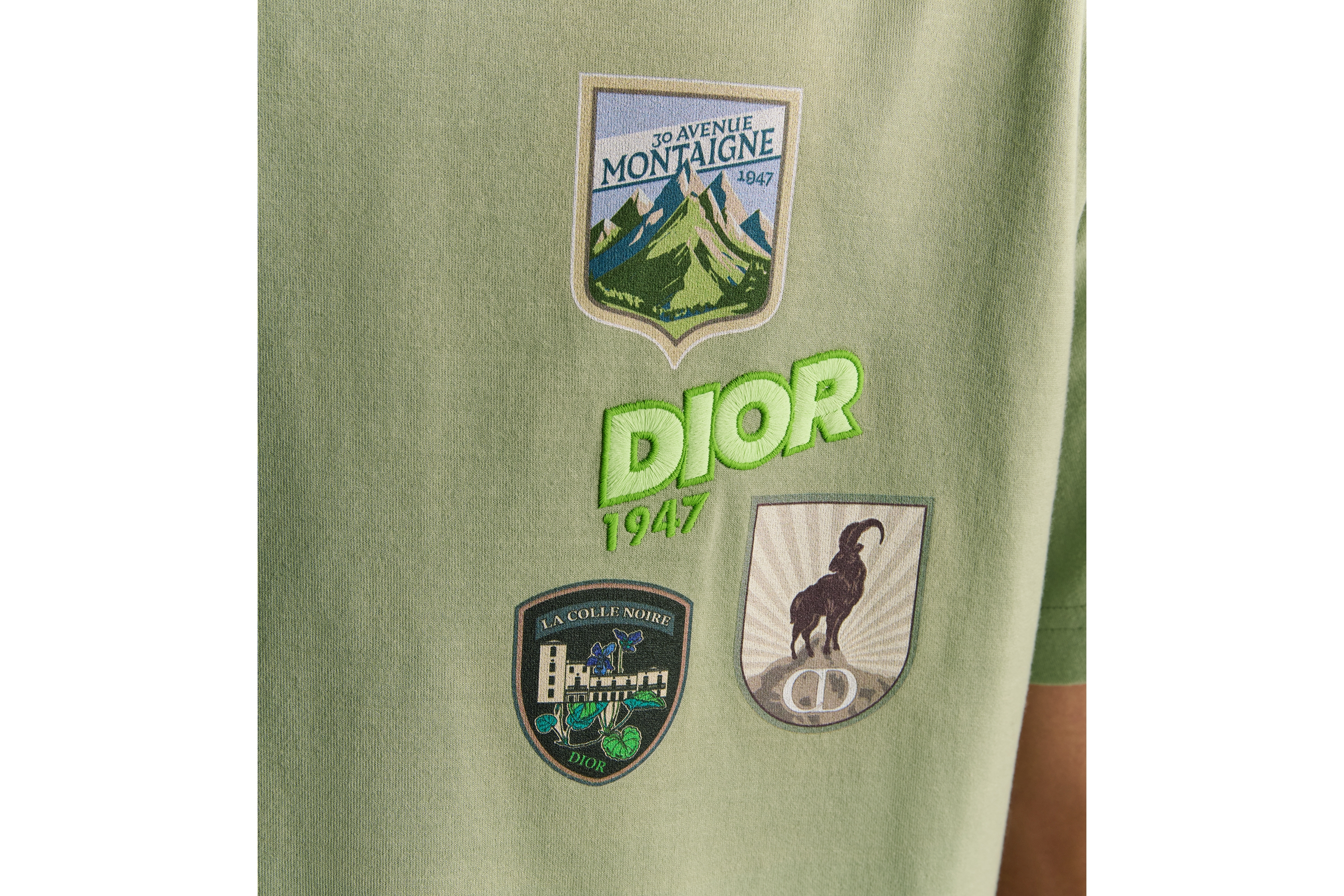 look_image_alt_prefix Dior Mountain T-Shirt, Relaxed Fit Baumwolljersey in Khaki E10