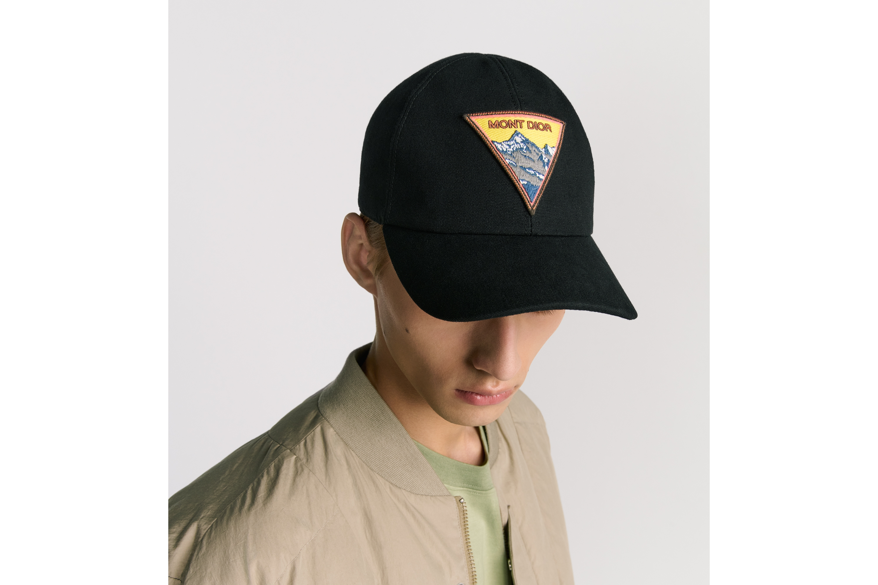 look_image_alt_prefix Dior Mountain Cap Baumwollcanvas in Schwarz E27