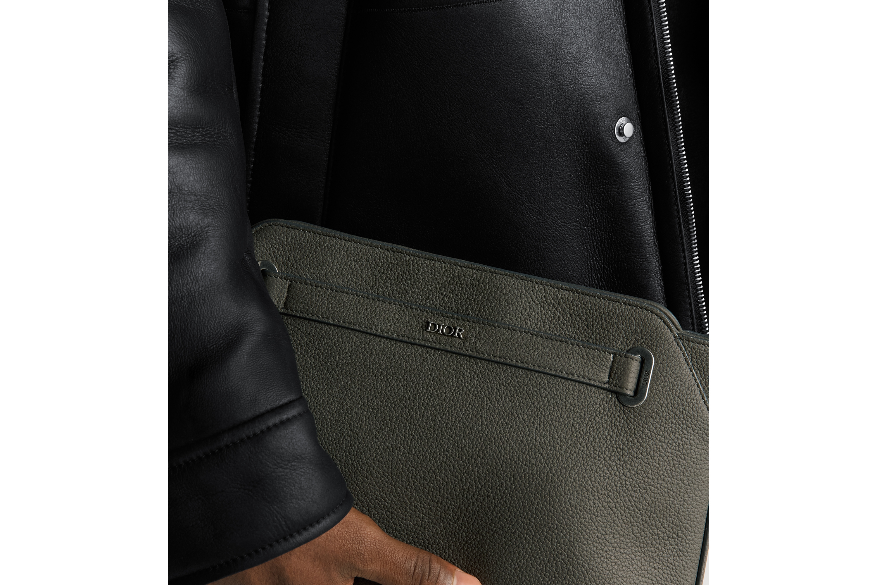 look_image_alt_prefix Dior Normandie A5 トライアングル ポーチ Dior Icons カーフスキン E20