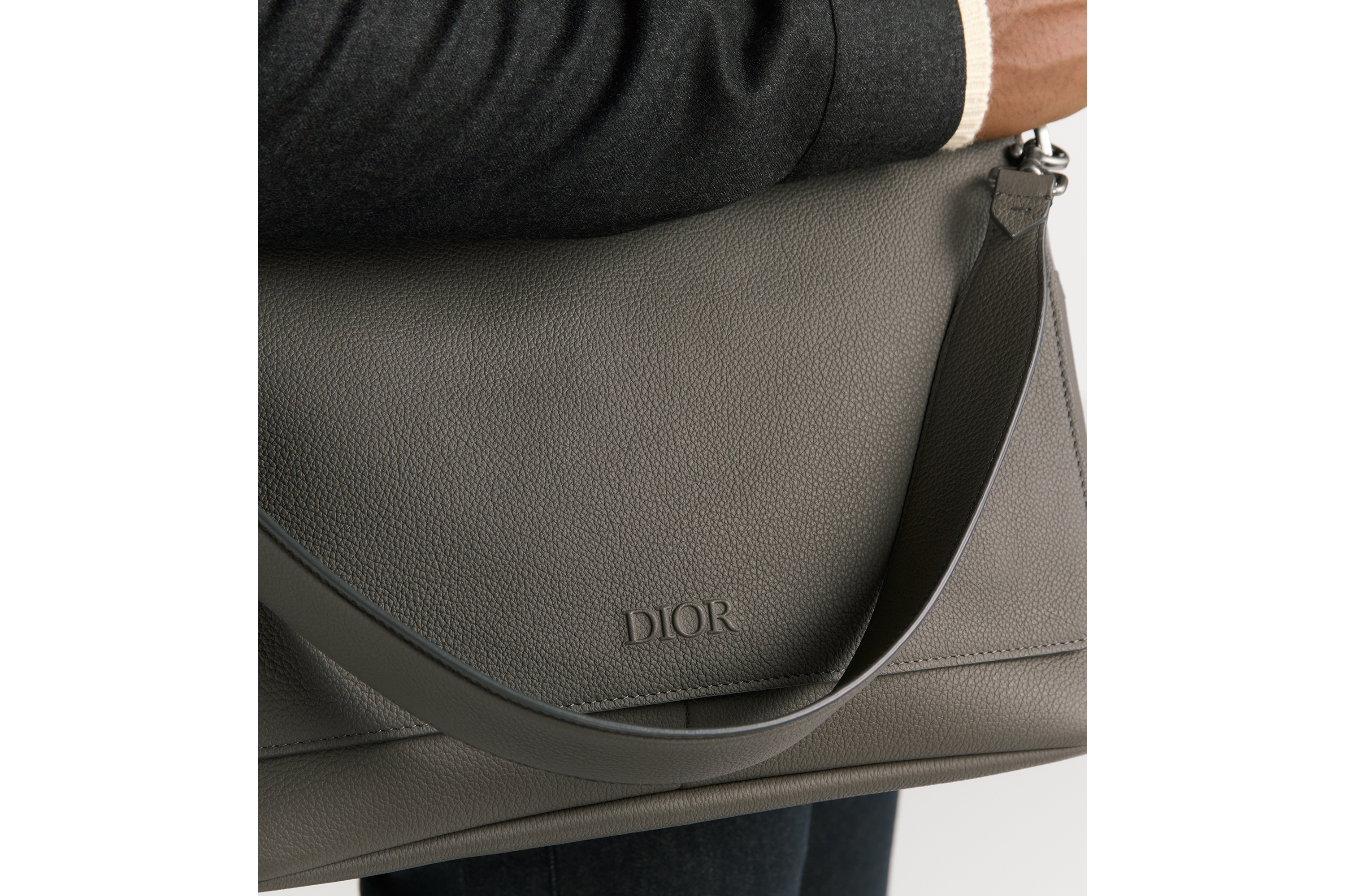 Look Dior Privé Messenger Bag with Flap Gray Dior Icons Calfskin E22