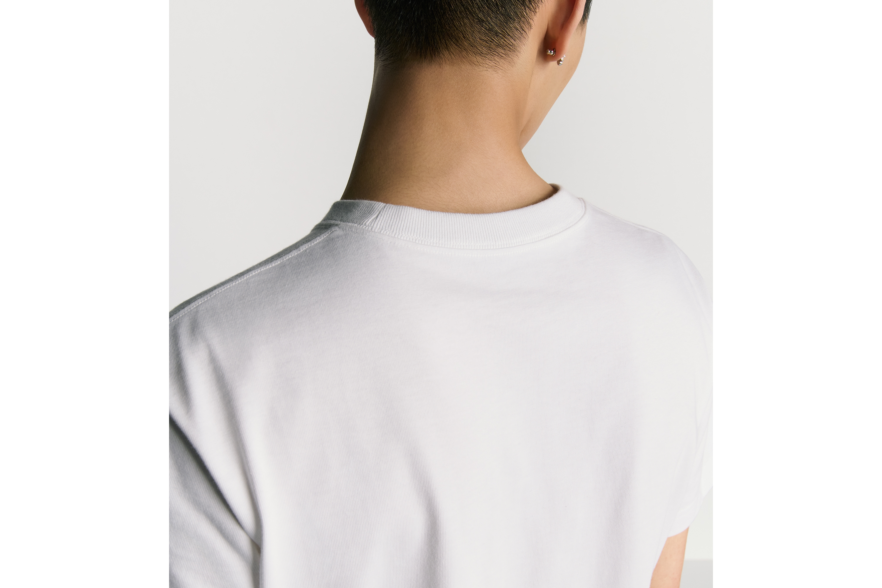 CD Box Tシャツ (リラックス フィット) コットンジャージー E09