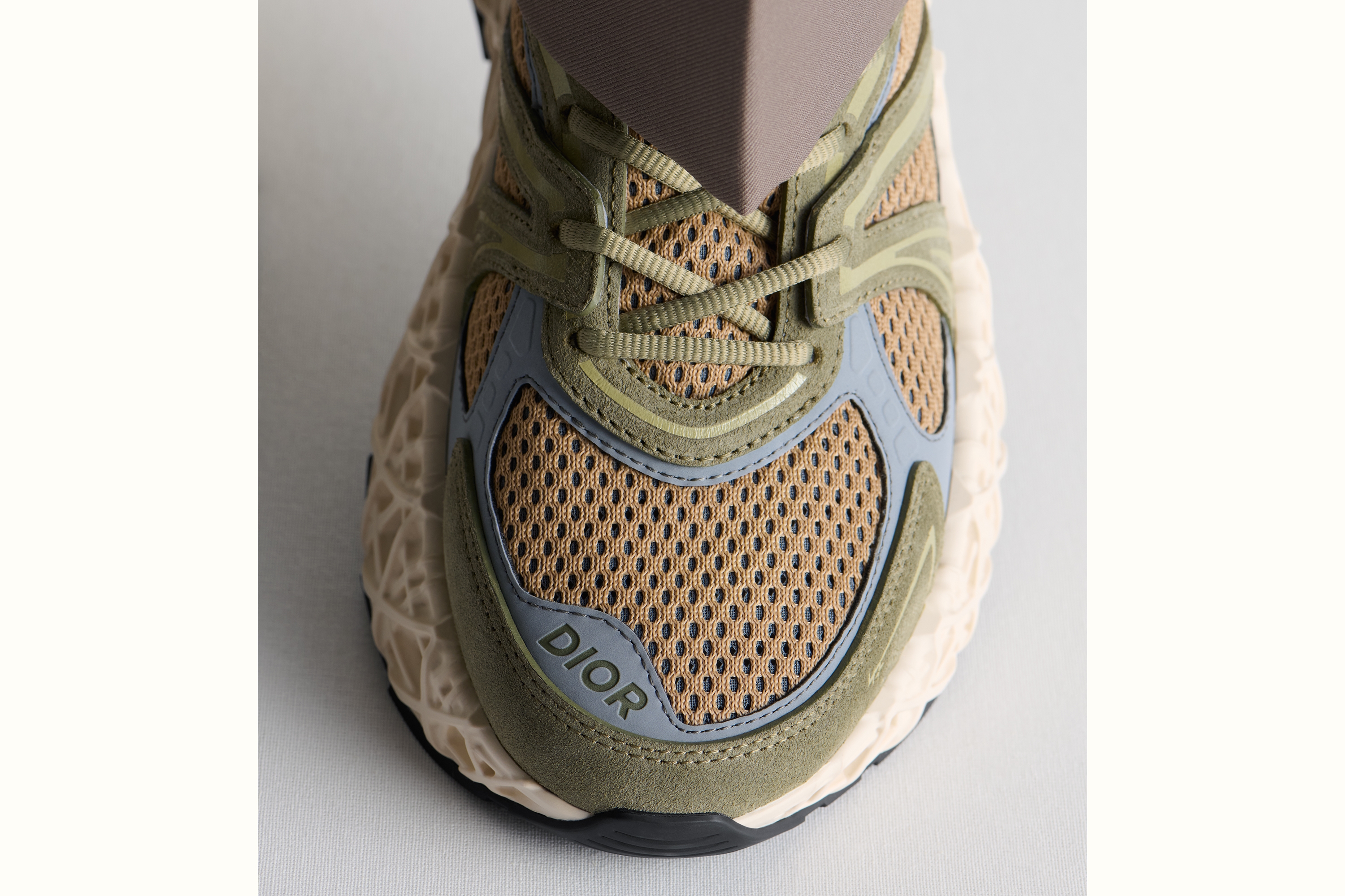 Look B35 NXXT Sneaker Green Suede, Gray Technical Fabric and Brown Technical Mesh E24