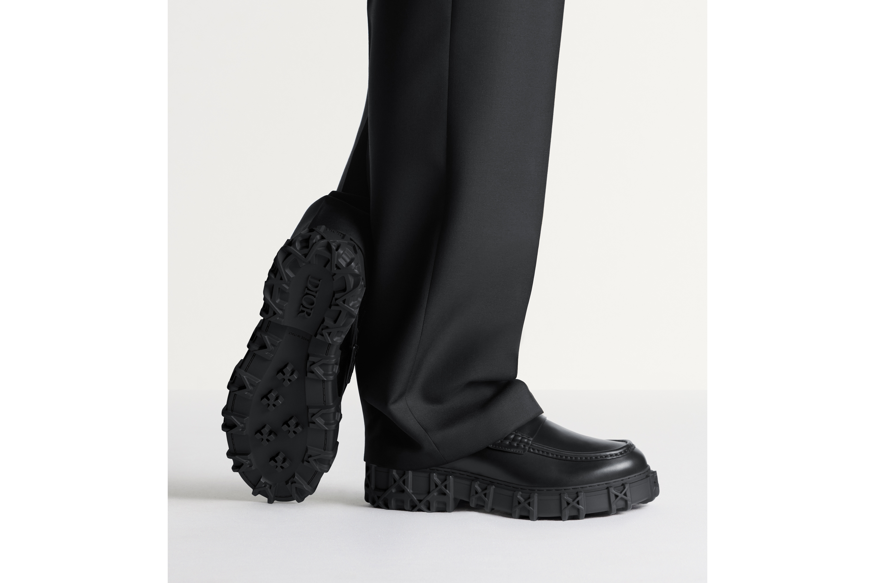 Look Dior Slickrock Loafer Black Smooth Calfskin E23