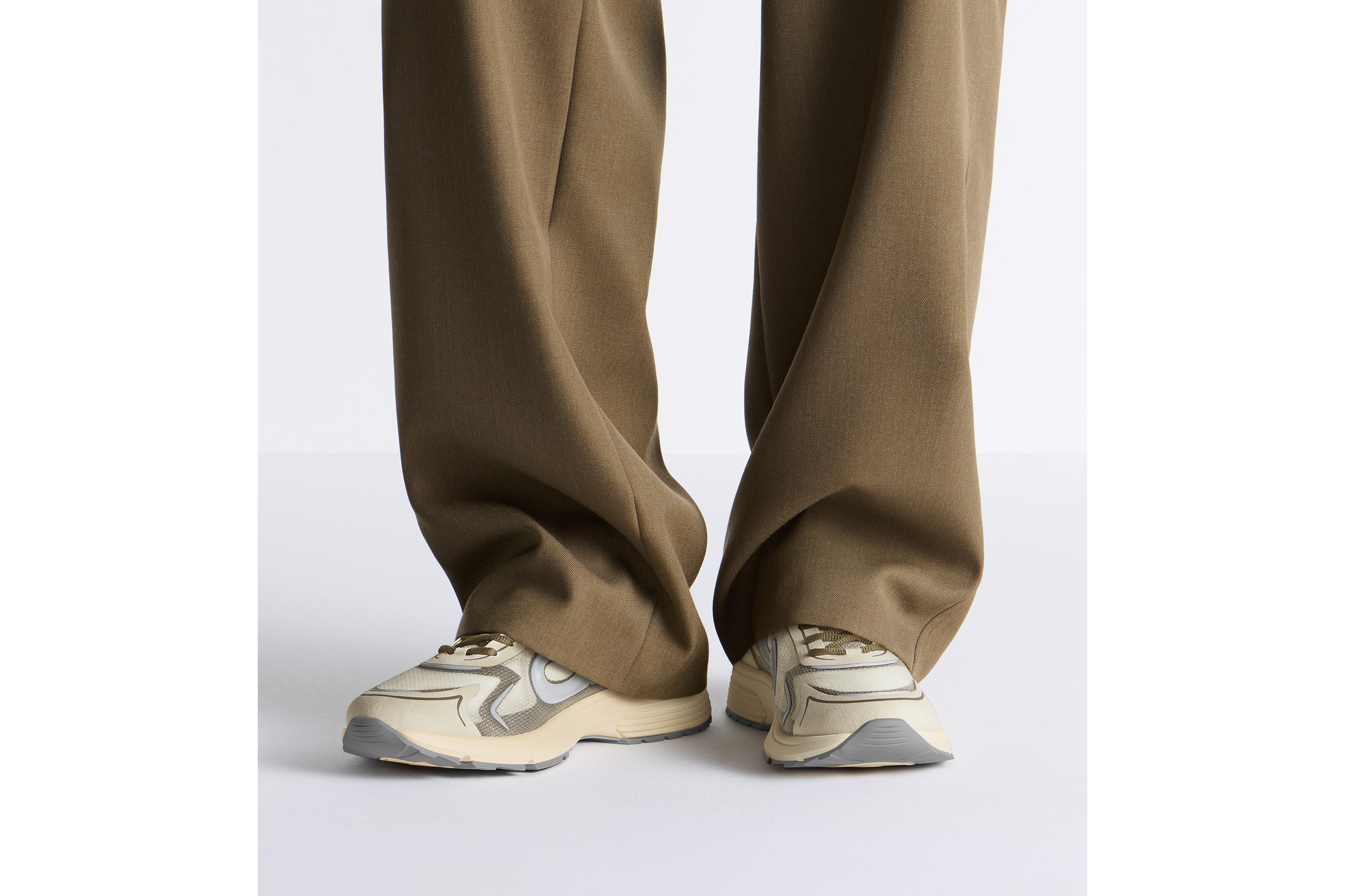 Look B30 Countdown Tech Sneaker Beige Semi-Transparent N3O Nylon, Beige and Brown Technical Fabric and Gray Rubber E23