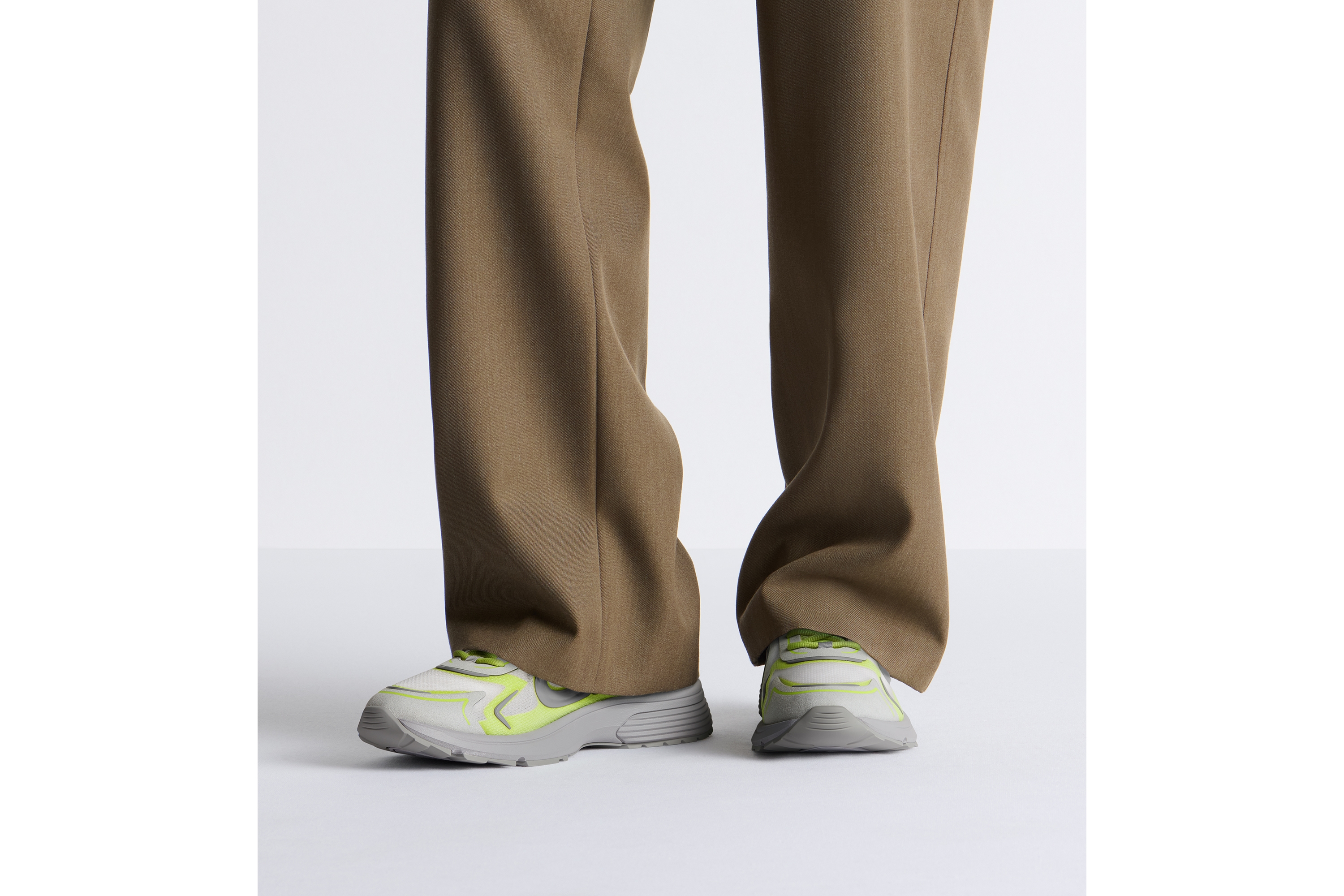 Look B30 Countdown Tech Sneaker White Semi-Transparent N3O Nylon, Gray and Green Technical Fabric and Gray Rubber E23