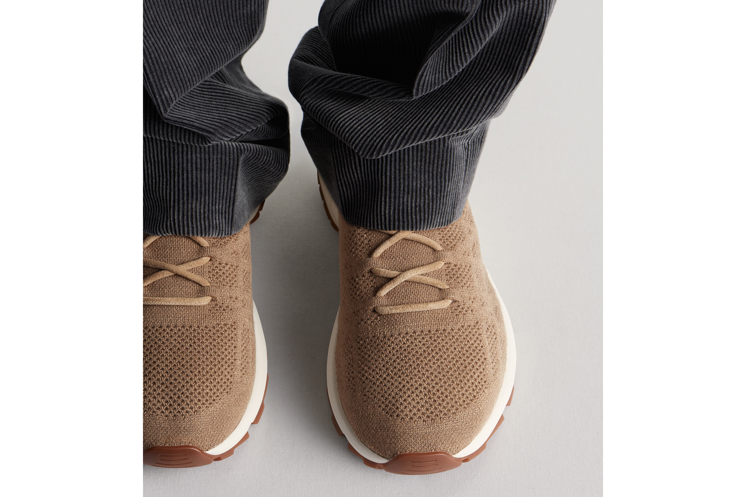 Look B80 Lounge Sneaker Beige Cannage Cashmere, Wool and Silk Knit with Beige Suede E24