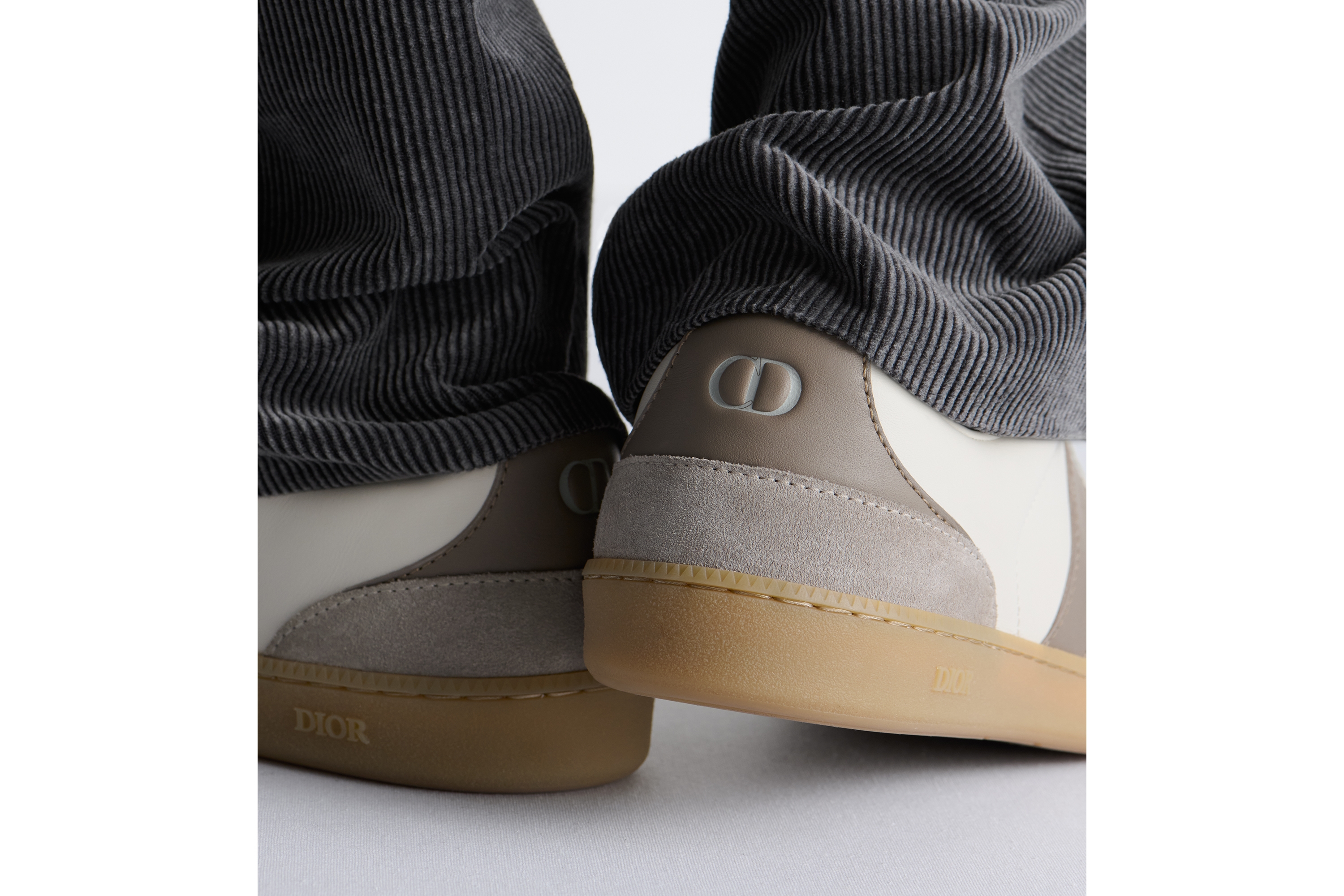 Look B01 Matchpoint Sneaker Gray and White Smooth Calfskin with Gray Suede E24