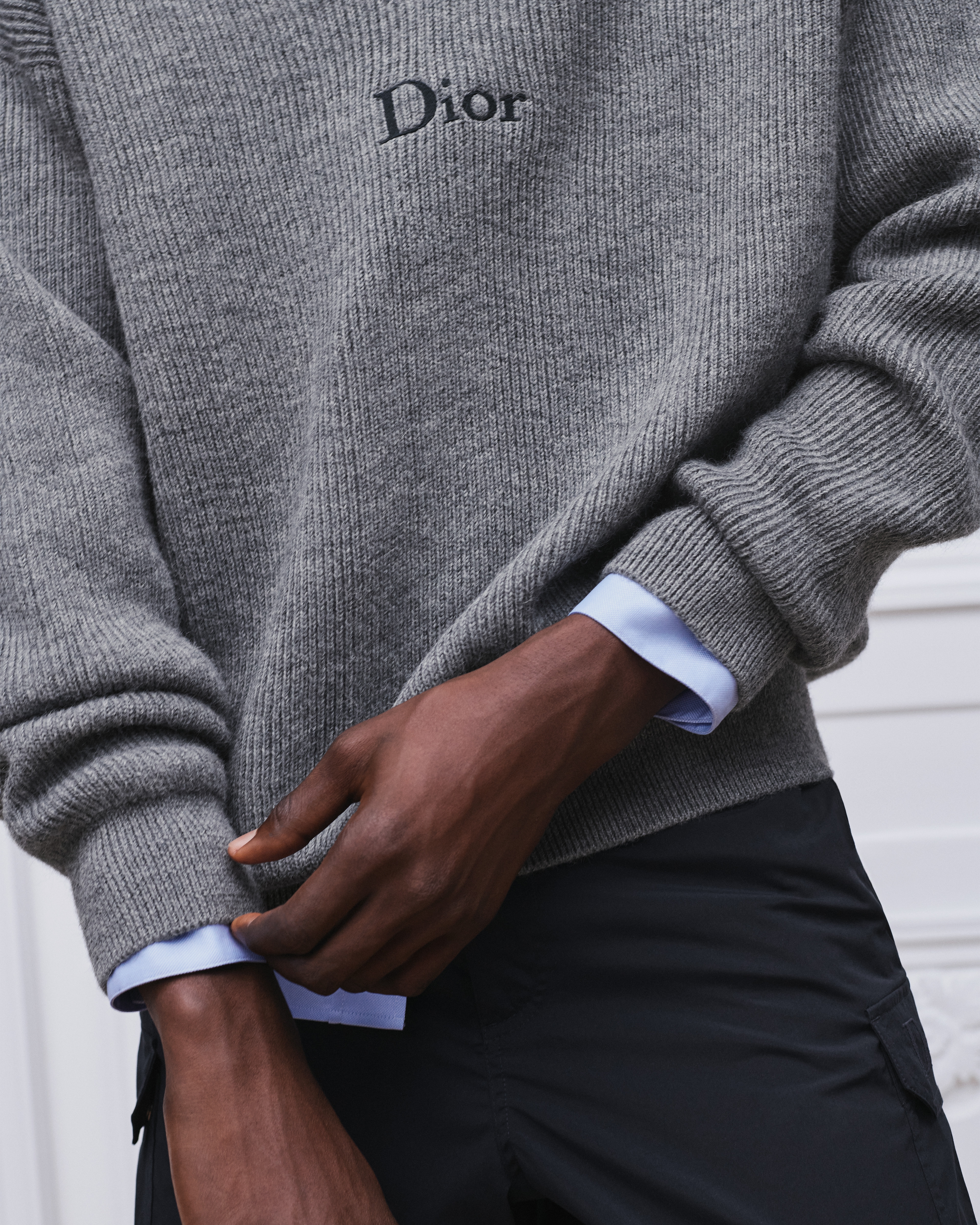 Look Pull à broderie Dior Maille de laine et alpaga gris E05