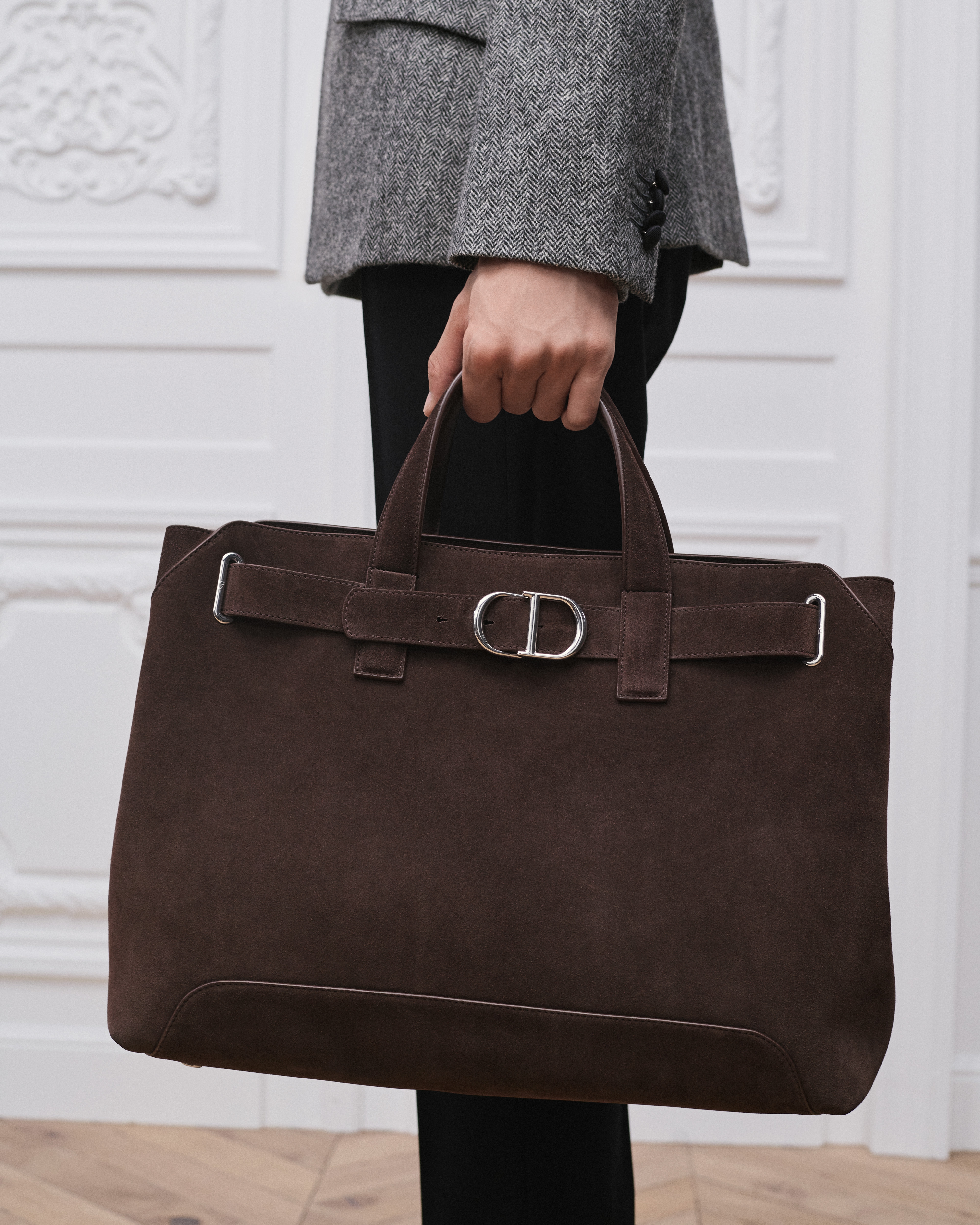 Mittelgroße Dior Normandie Tote Bag Veloursleder in sattem Braun E20