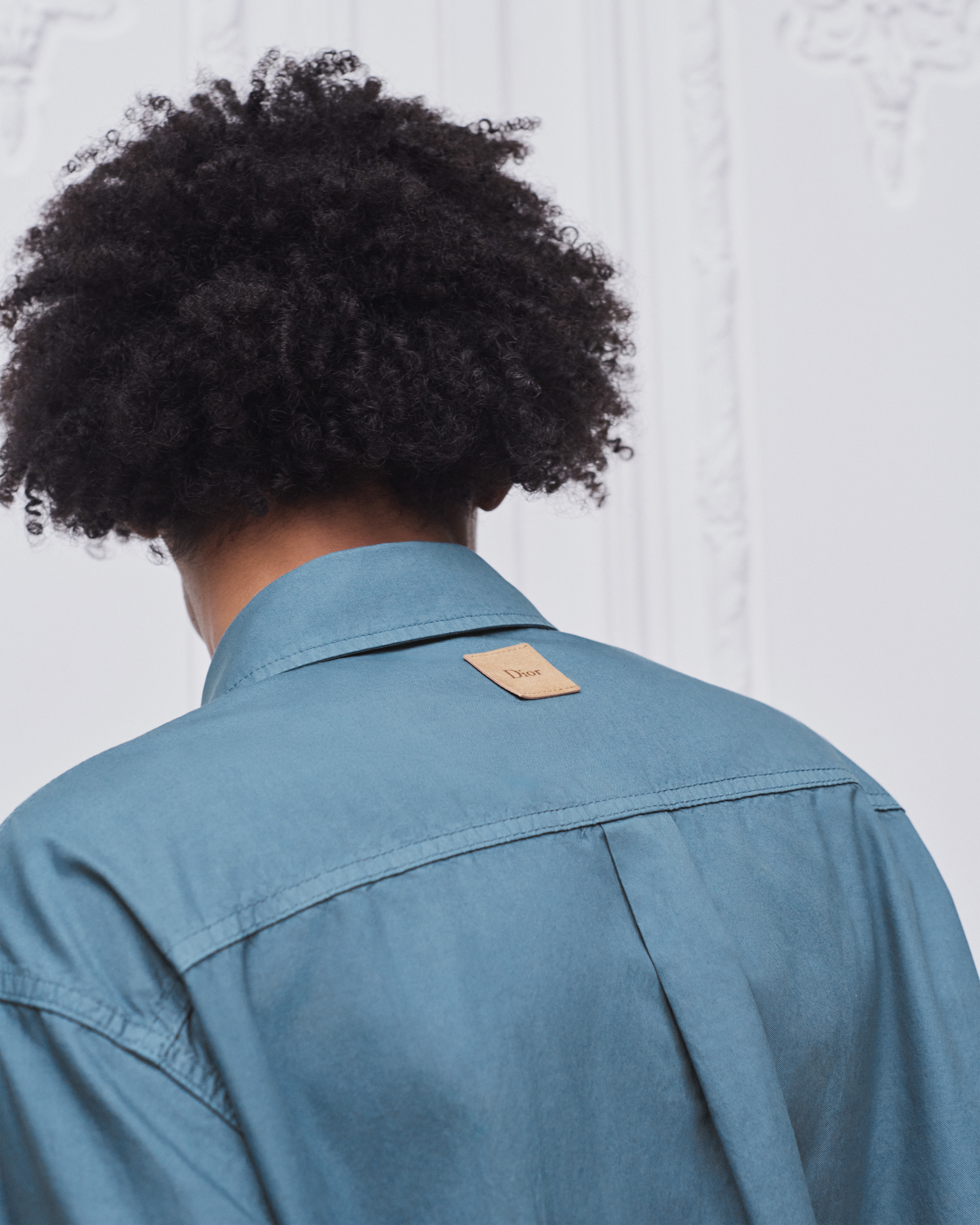 Surchemise à broderie Book Cover Toile de coton bleue et blanche E09