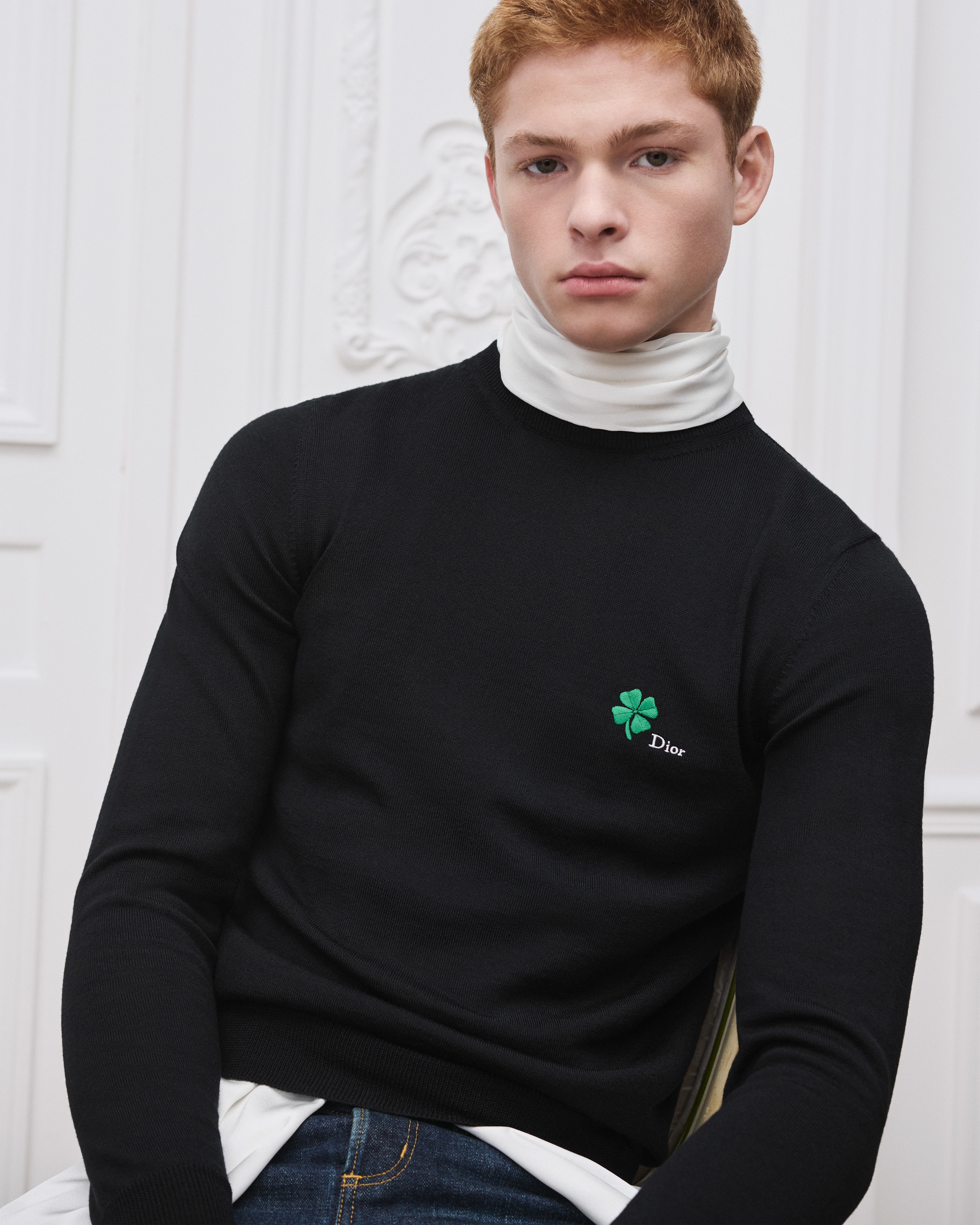 Pull à broderie Dior Clover Jersey de laine vierge noire E07