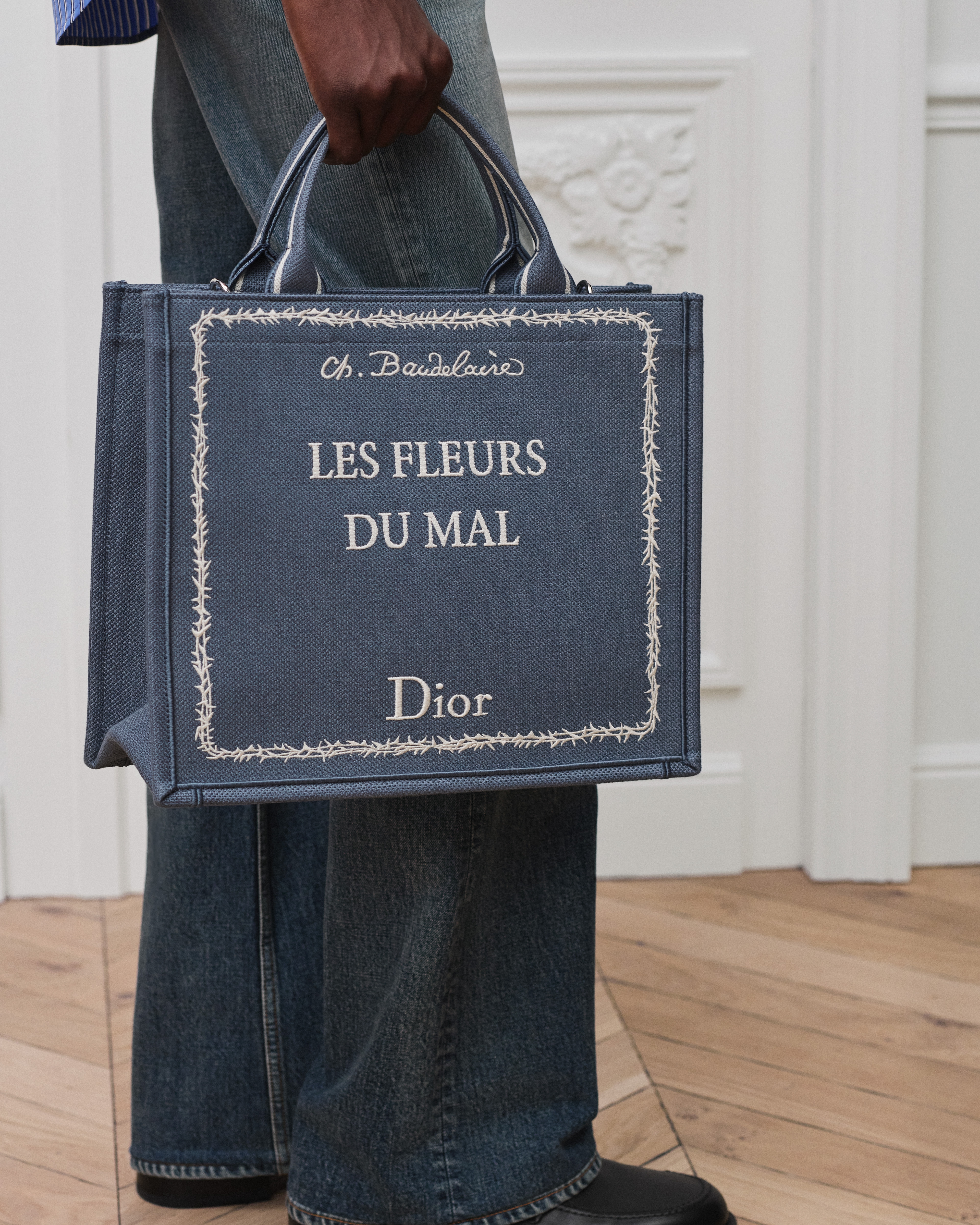 look_image_alt_prefix Bufanda Lana y cachemira azul y blanco E23