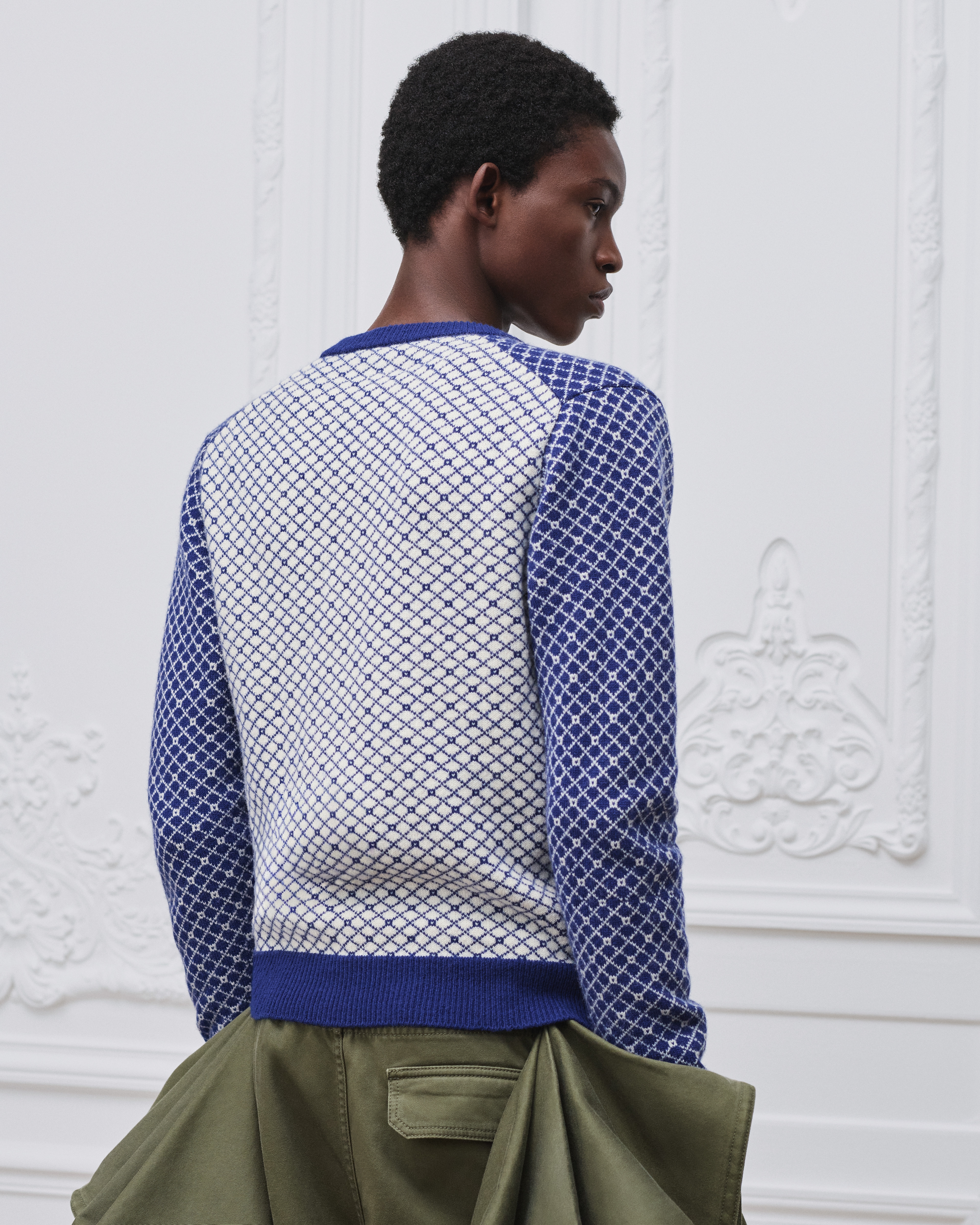 look_image_alt_prefix Pullover Wolljacquard in Blau E09