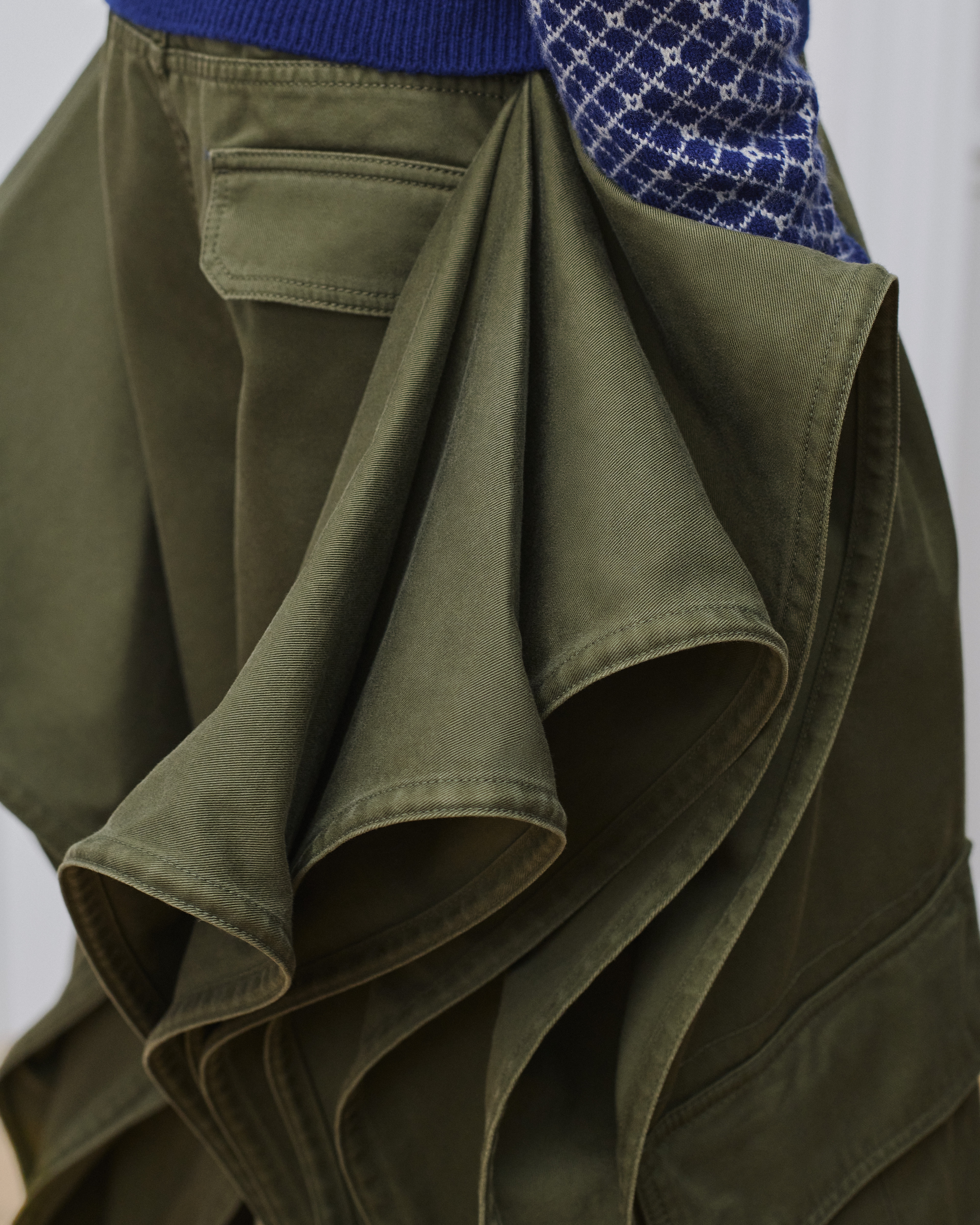 Look Delft Bermuda Shorts Green Cotton Twill E16