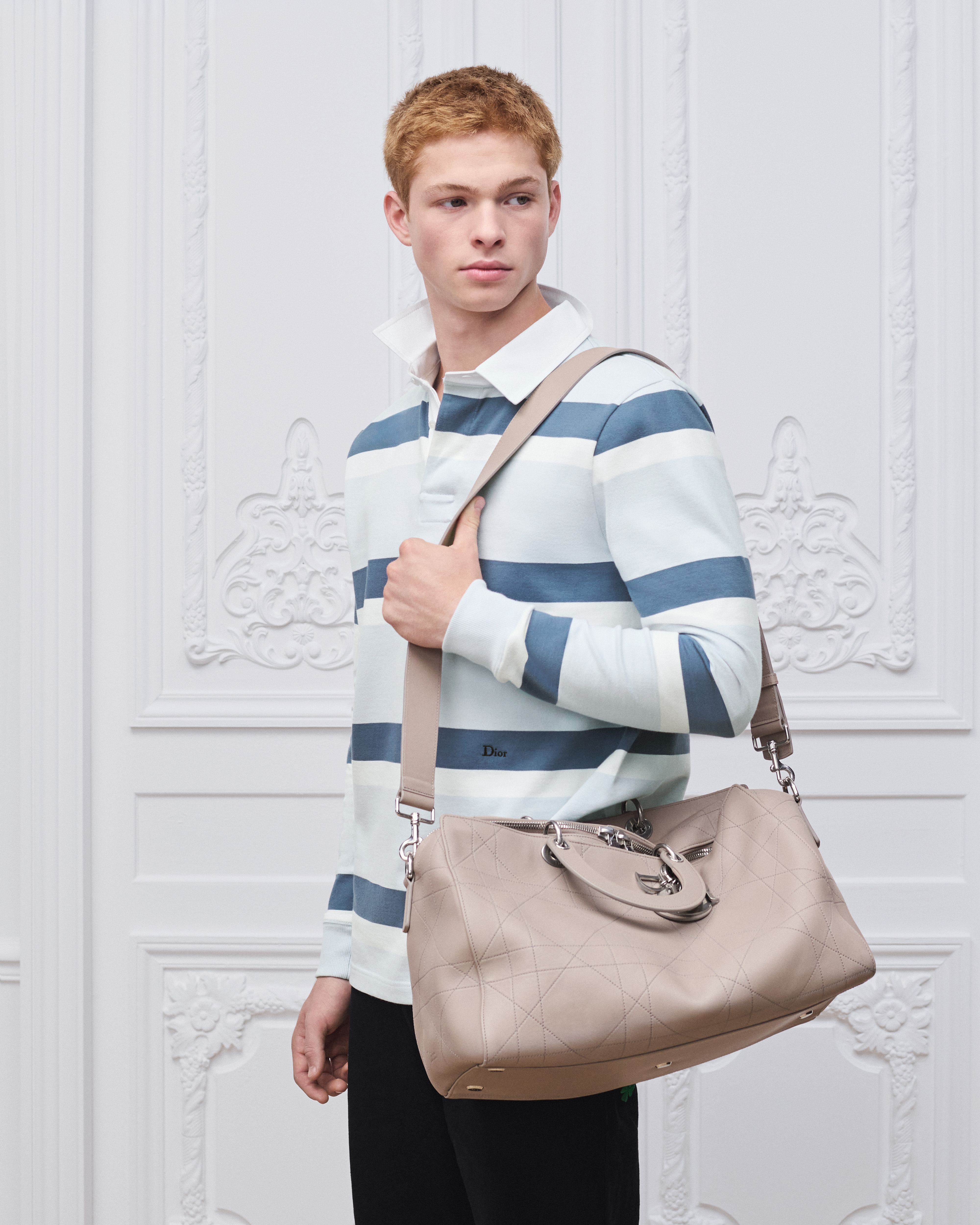 look_image_alt_prefix 大碼 Dior Granville 袋 Trianon 灰色 Cannage 藤格紋圖案小牛皮 E19